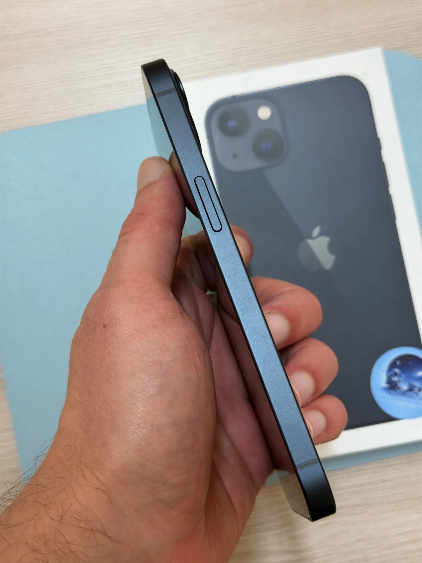 iPhone 13 128 черный.