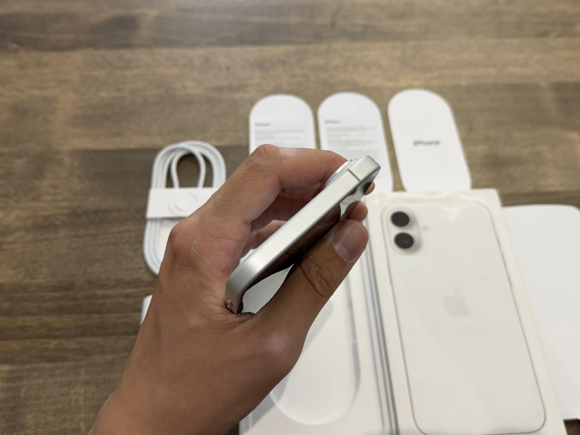 iPhone 16 Plus White 128GB