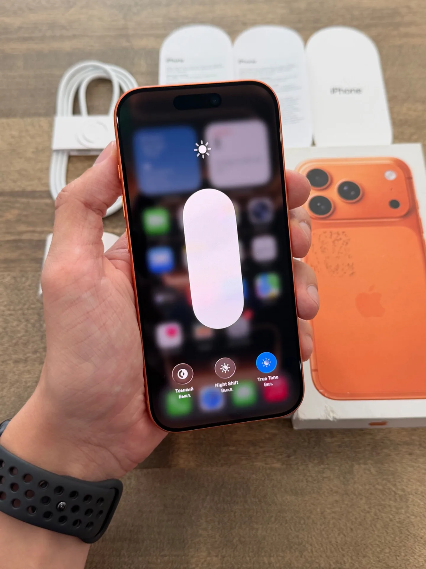 iPhone 17 Pro Comic Orange 512GB