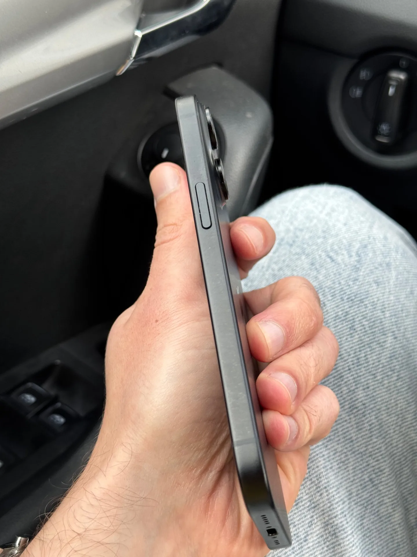 iPhone 15 256 черный