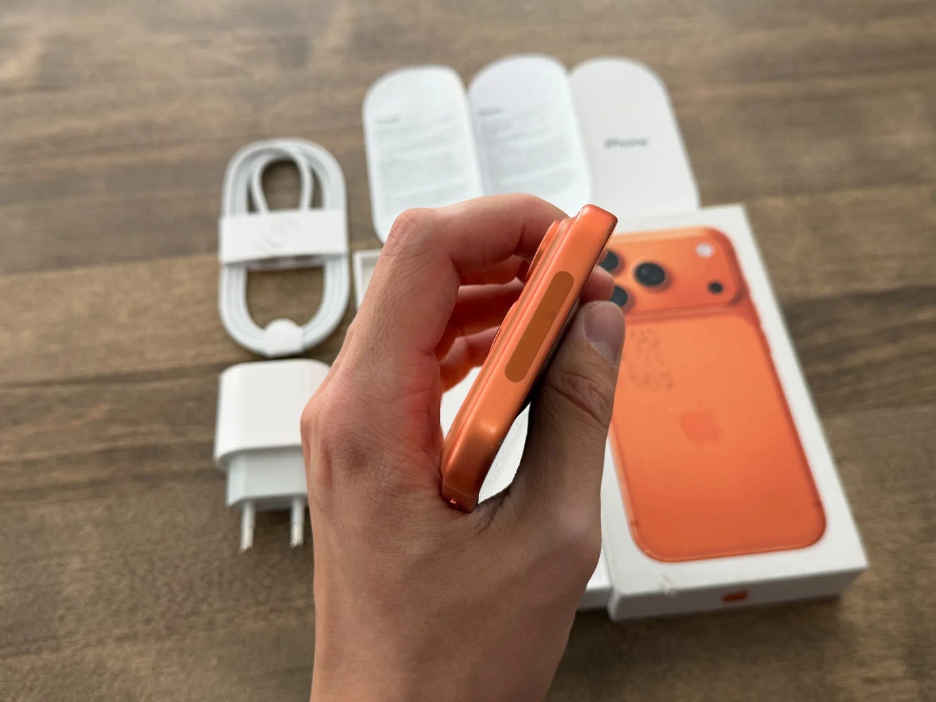 iPhone 17 Pro Comic Orange 256GB