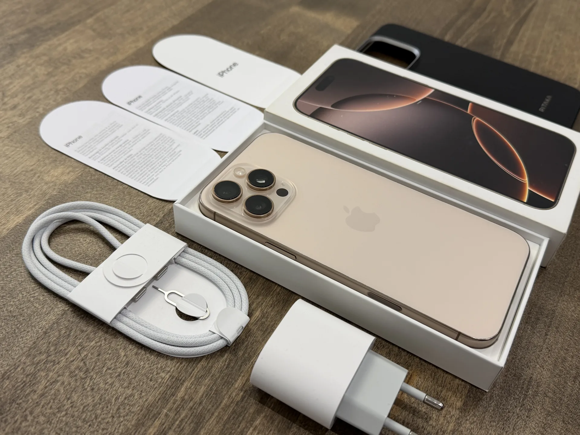 iPhone 16 Pro Max Desert Titanium 256GB