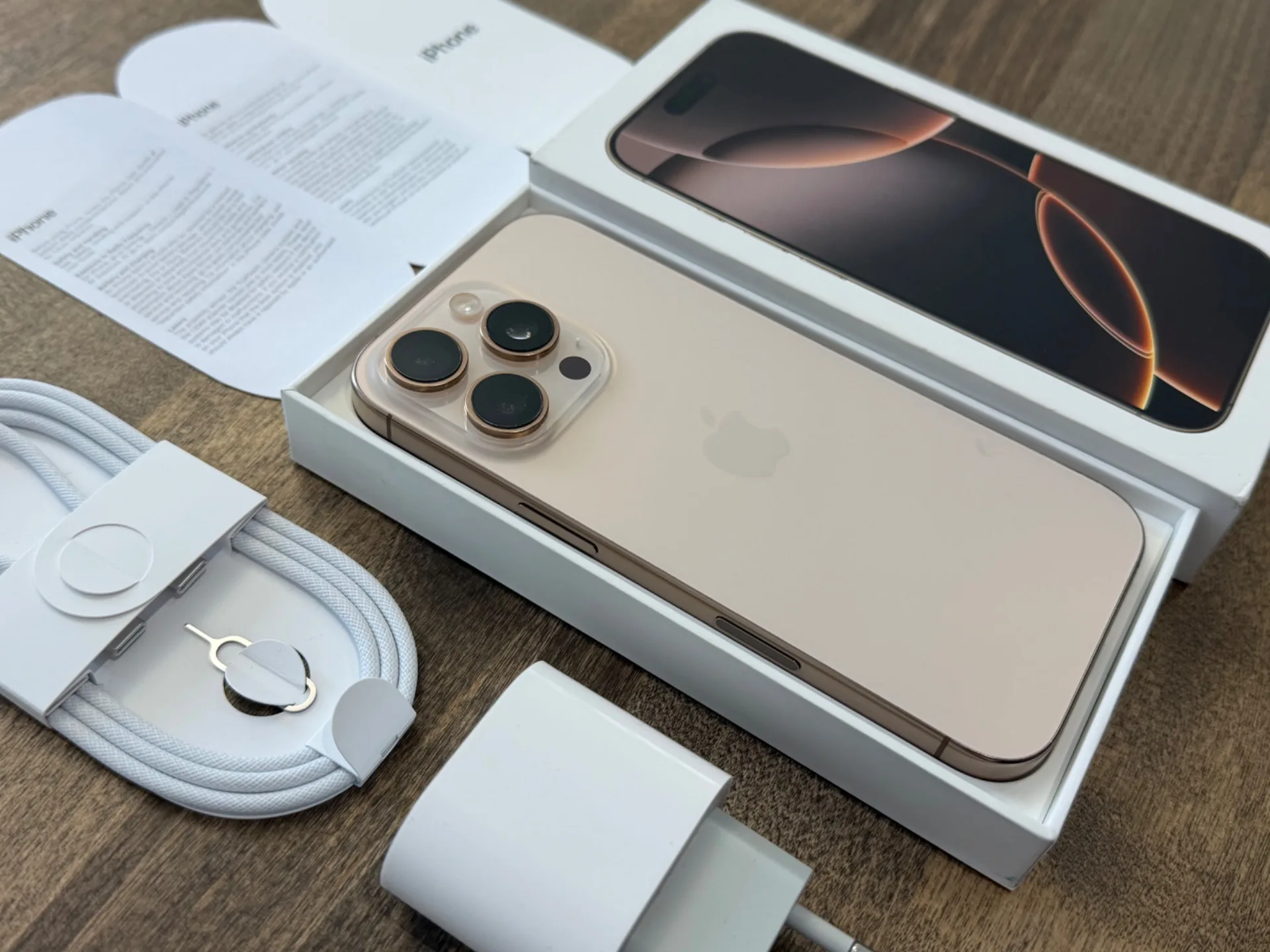iPhone 16 Pro Desert Titanium 1024GB
