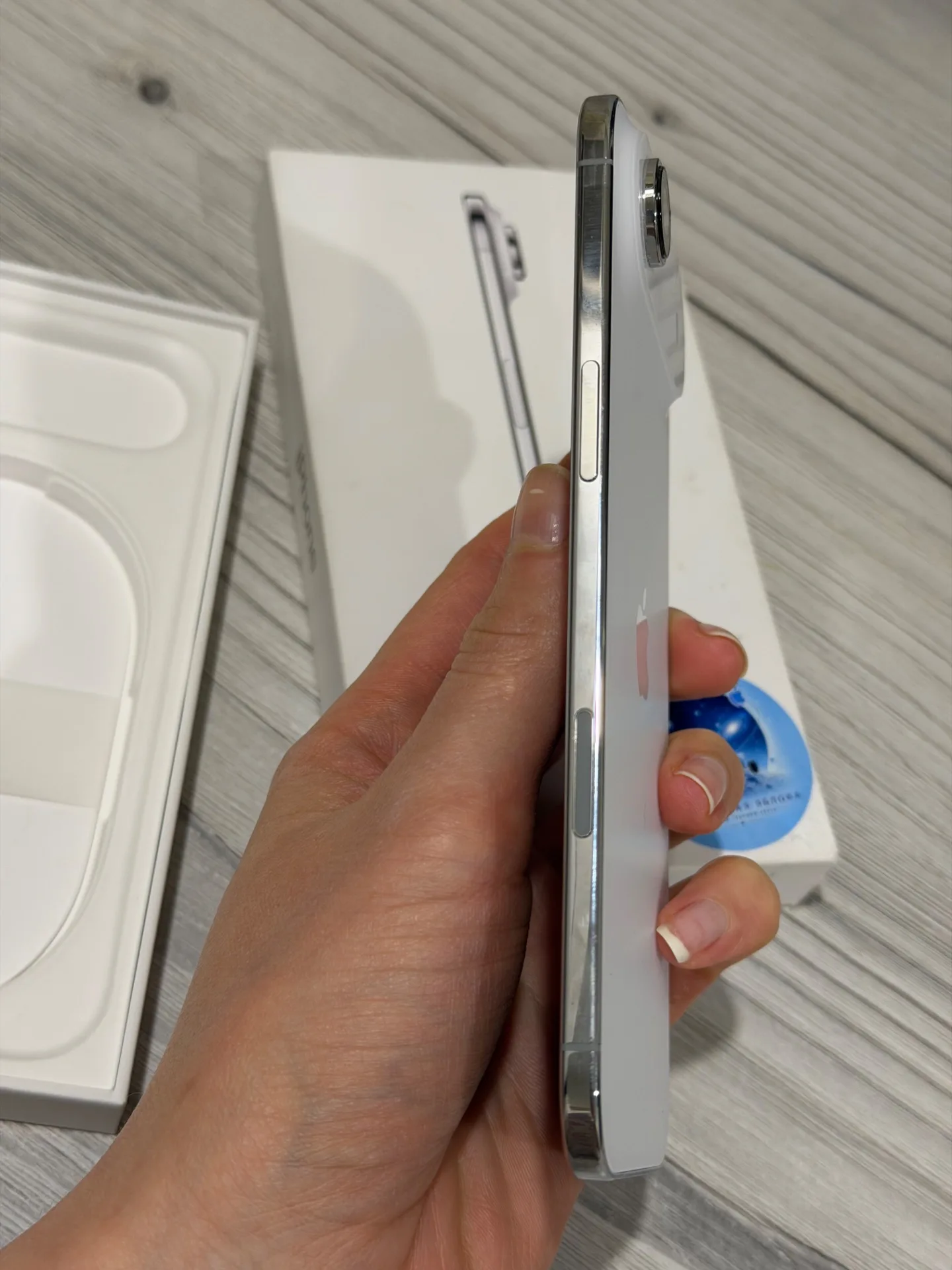 iPhone 17 air 256 Белый.