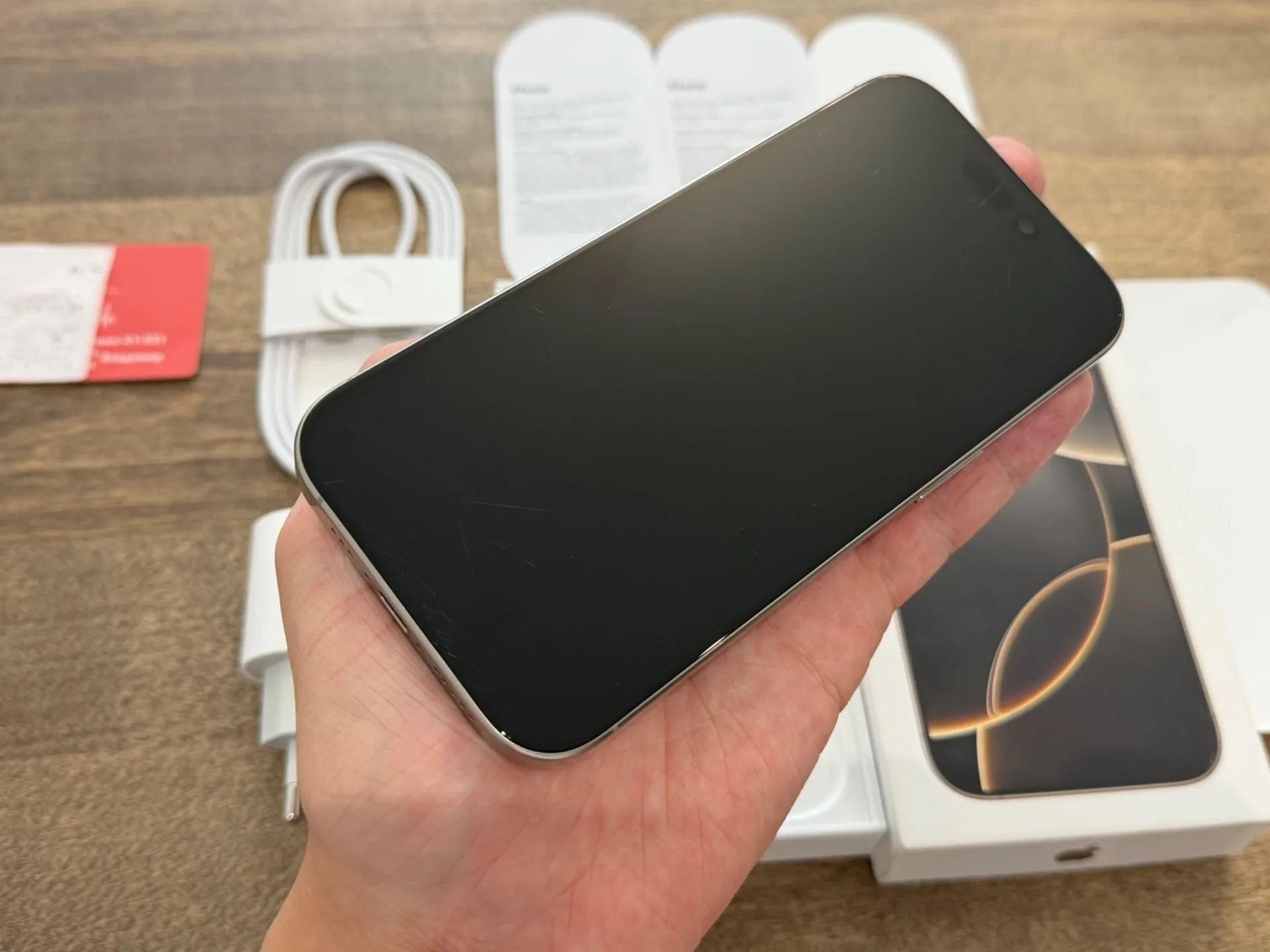 iPhone 16 Pro Natural Titanium 256GB