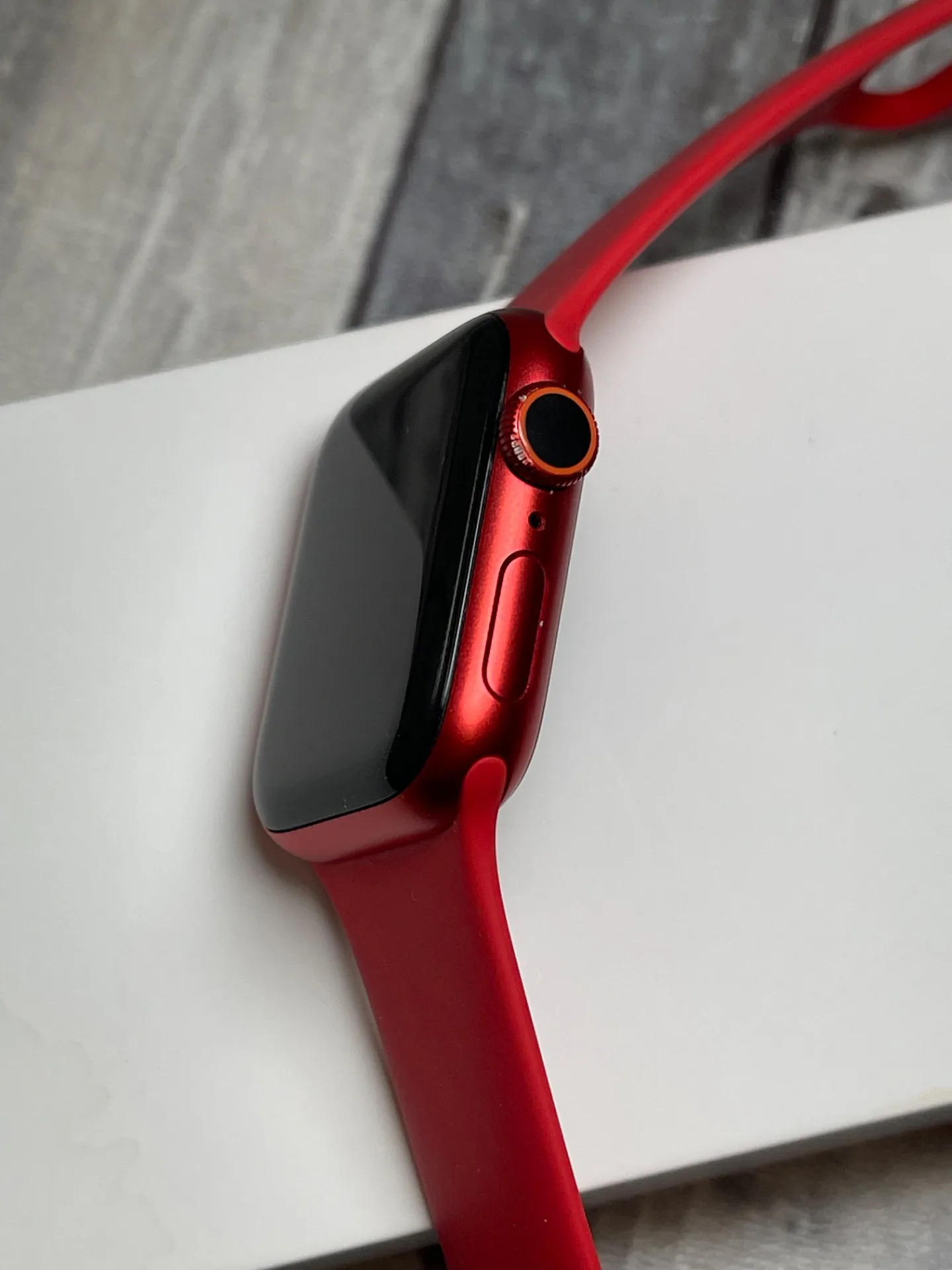 Apple Watch 6 40 mm red