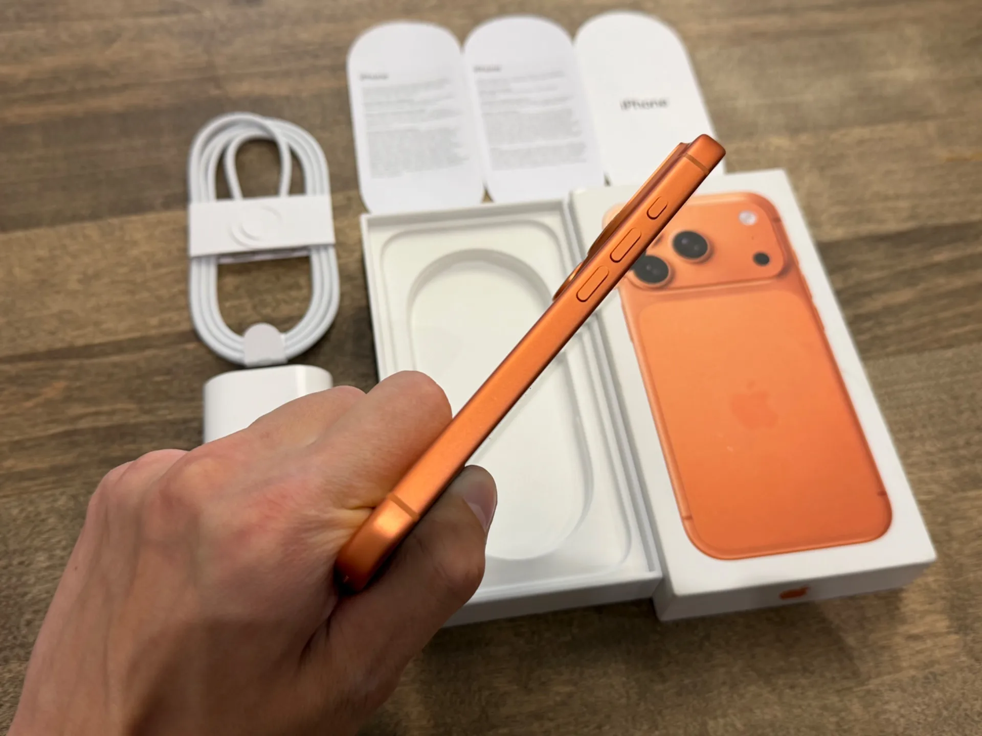 iPhone 17 Pro Comic Orange 256GB