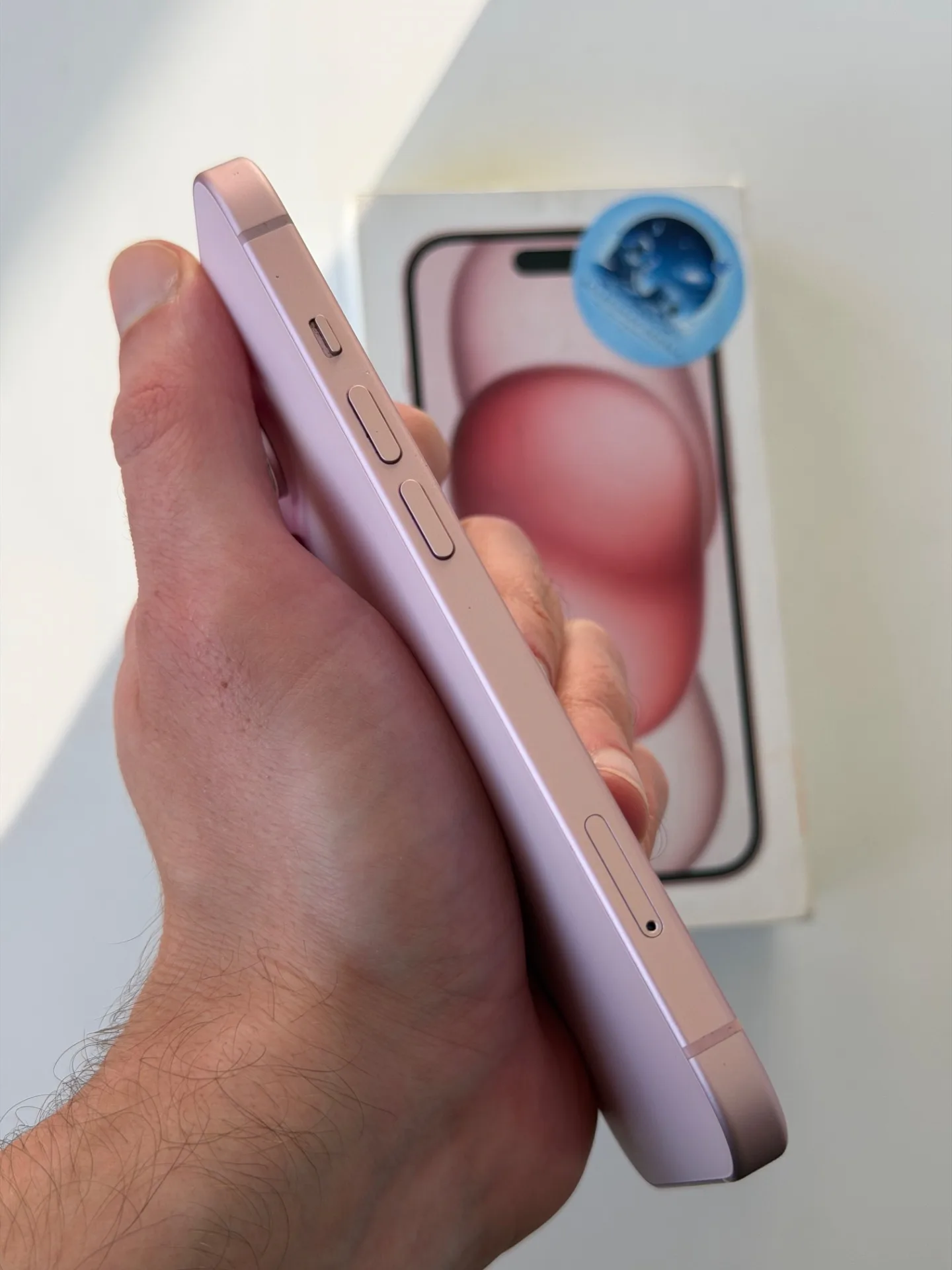 iPhone 15 128 розовый.