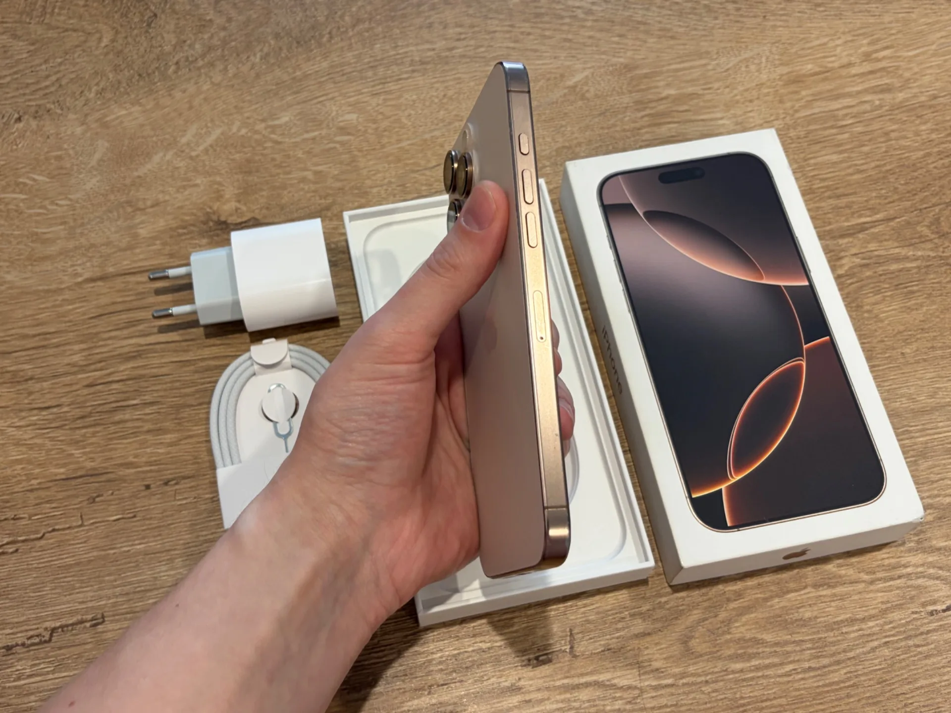 iPhone 16 Pro Max 512gb Desert Titanium
