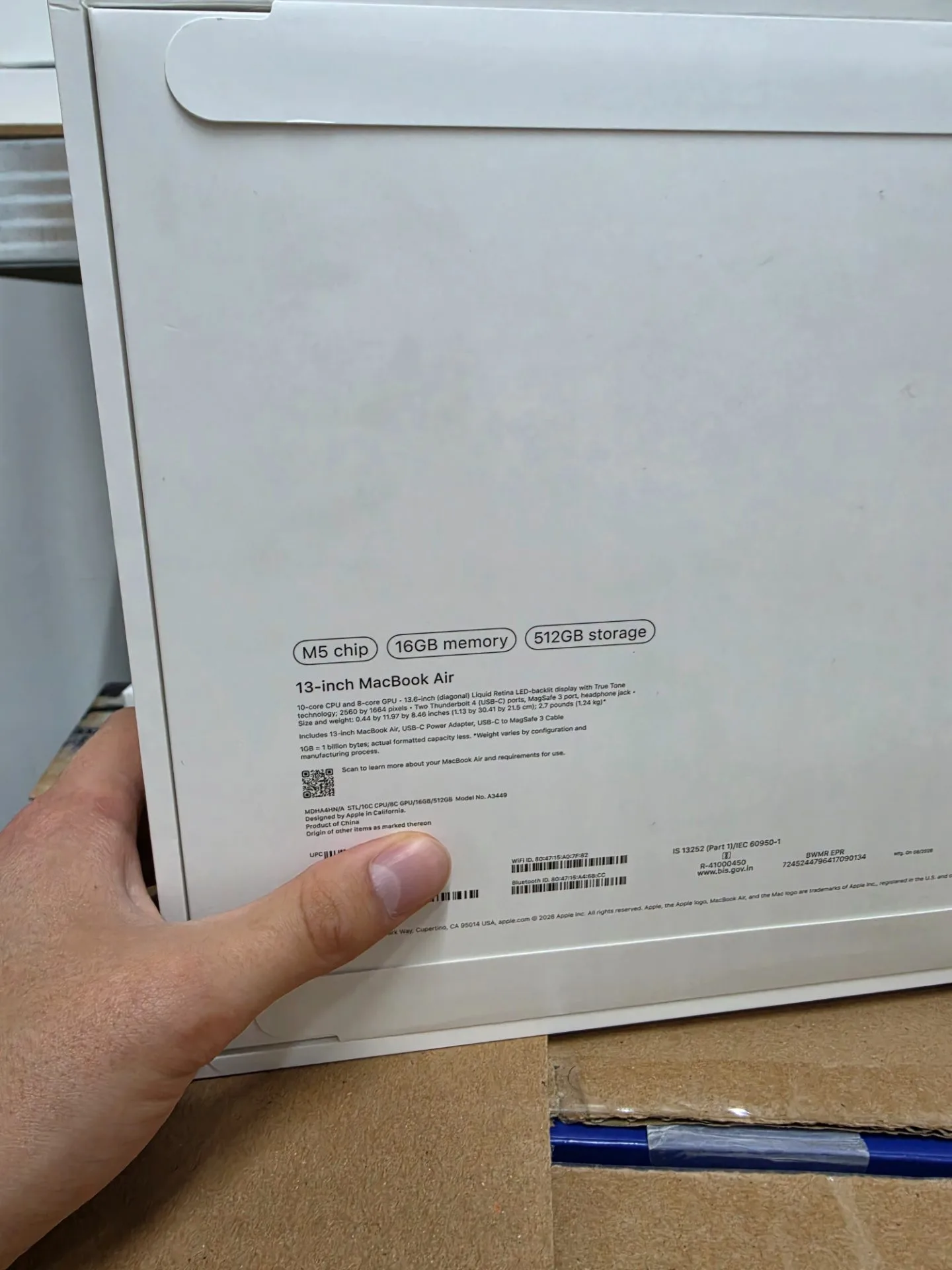 MacBook Air 13 (M5 16/512GB) Starlight
