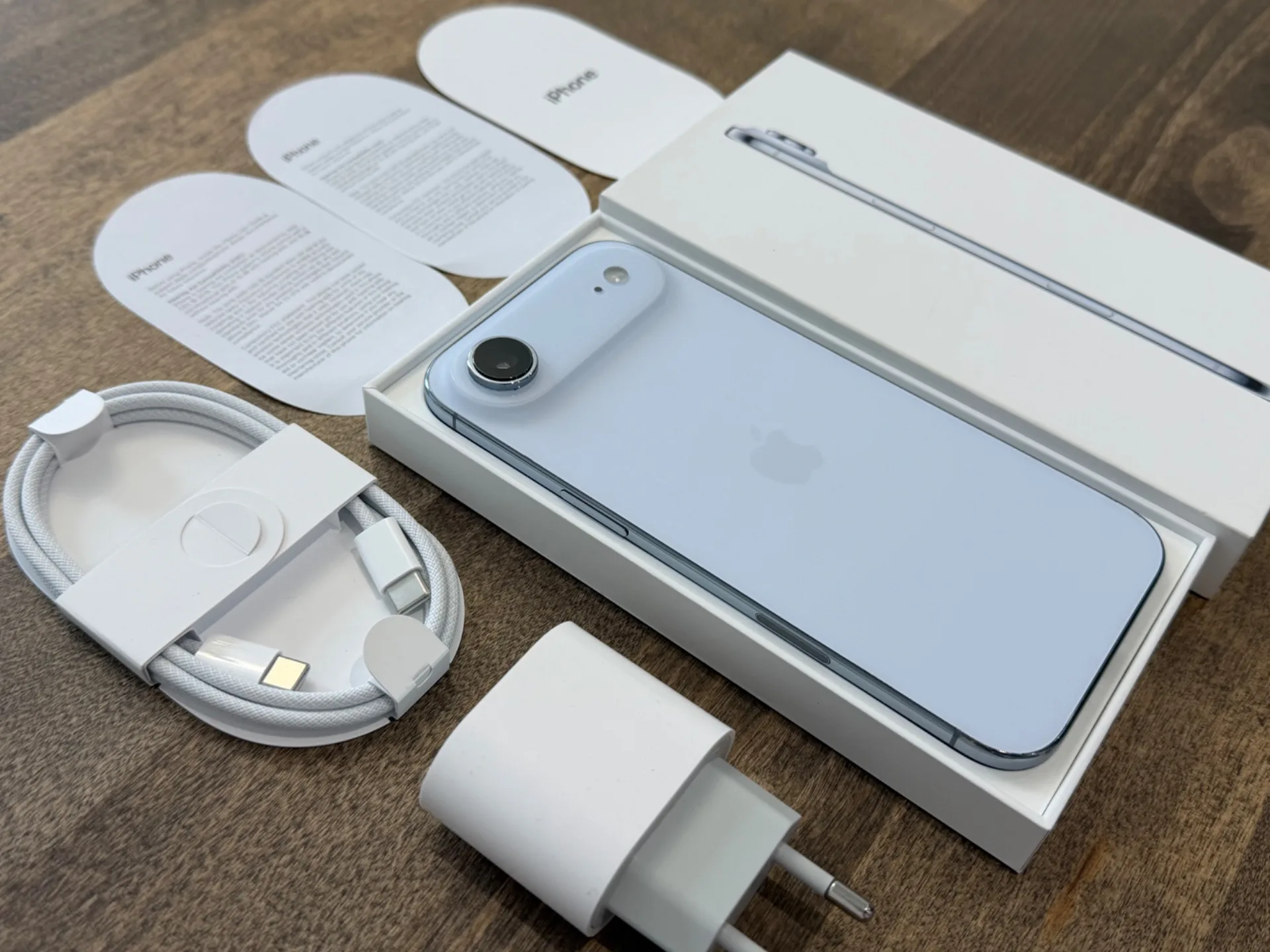 iPhone Air Sky Blue 256GB