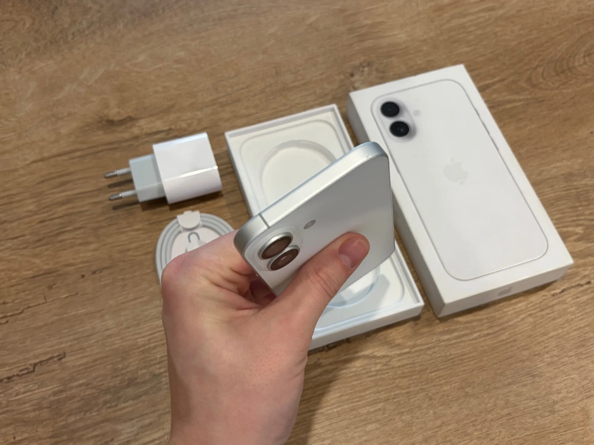 iPhone 17 256gb White