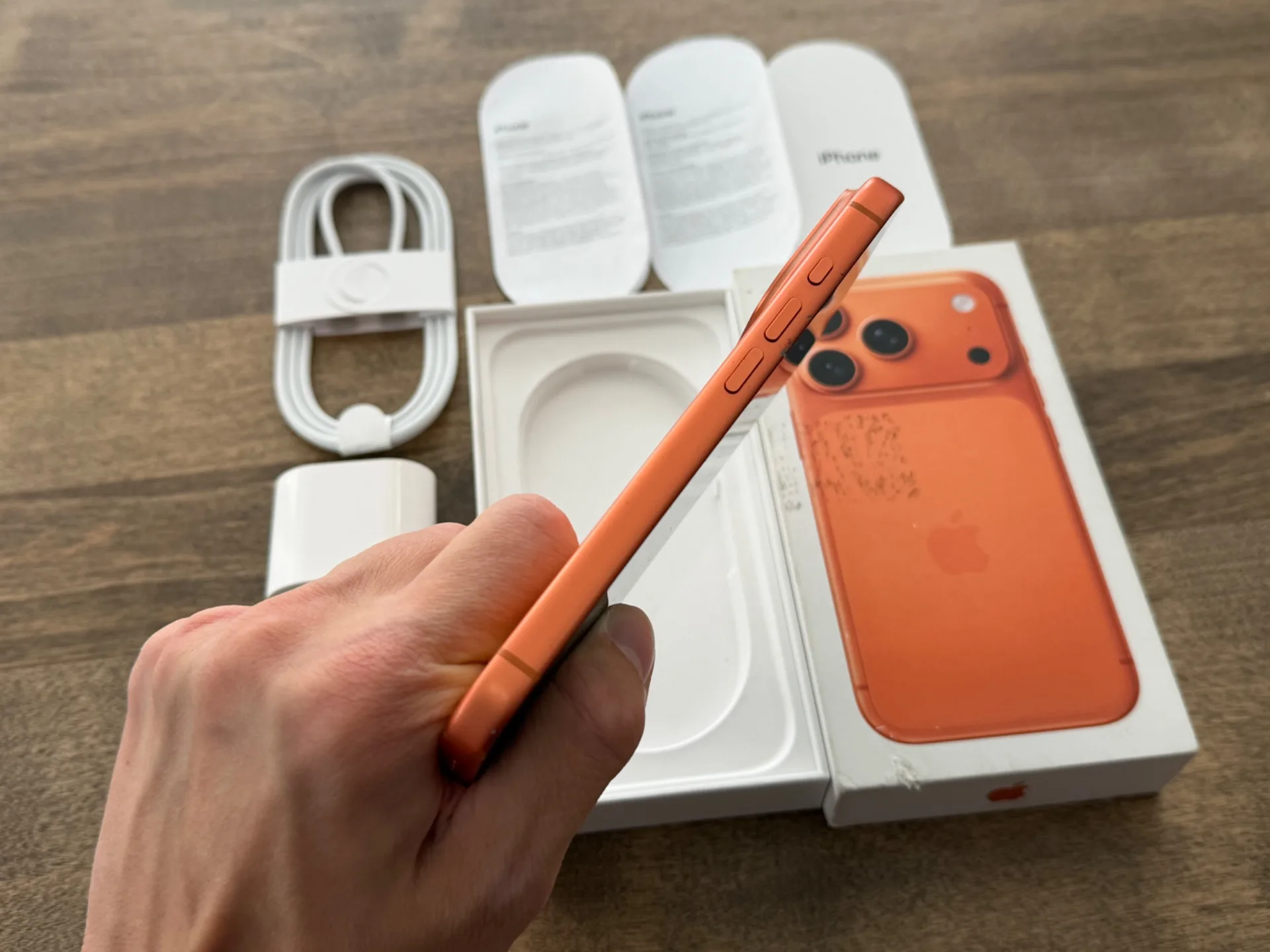 iPhone 17 Pro Comic Orange 256GB