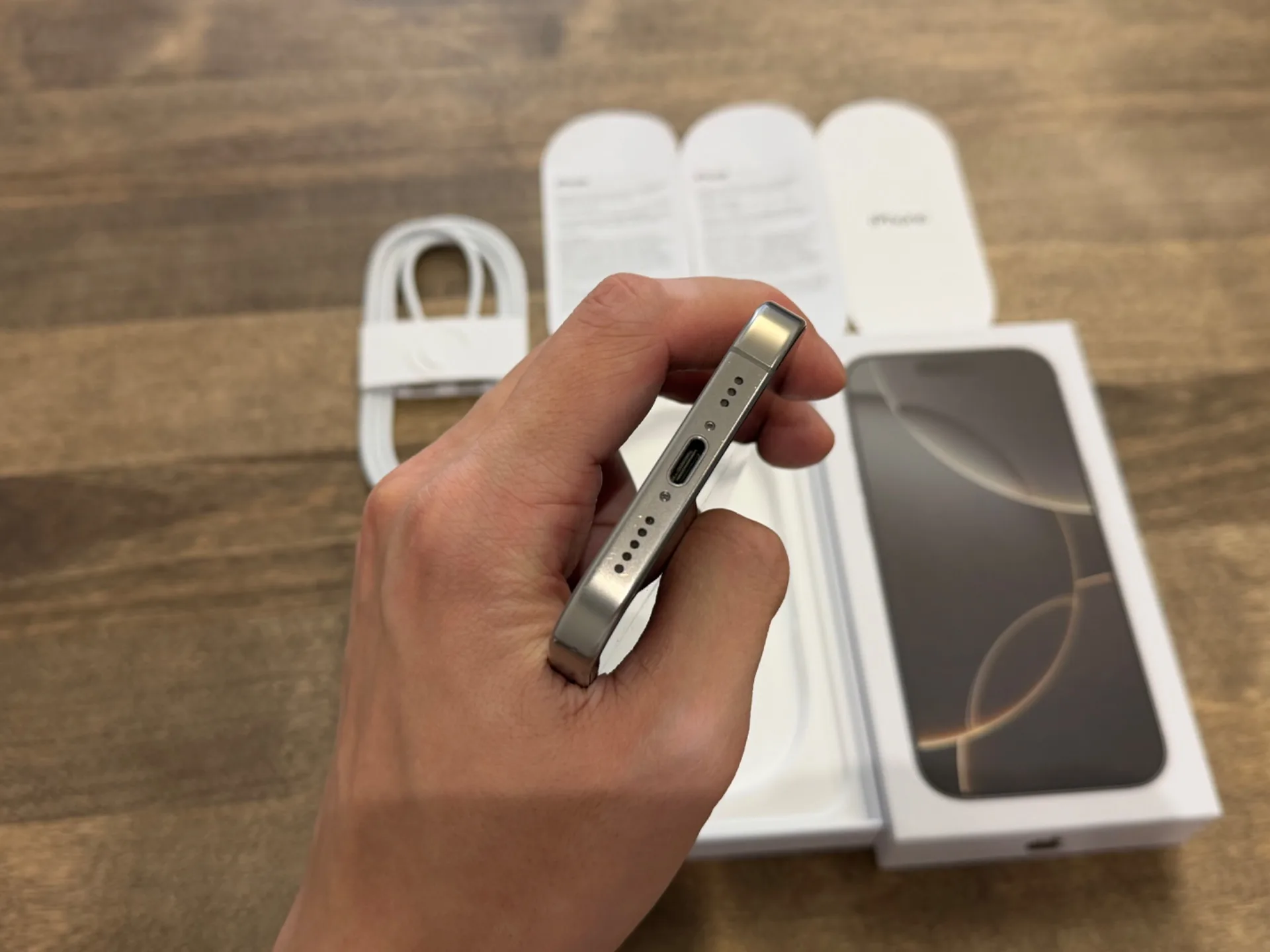 iPhone 16 Pro Natural Titanium 256GB