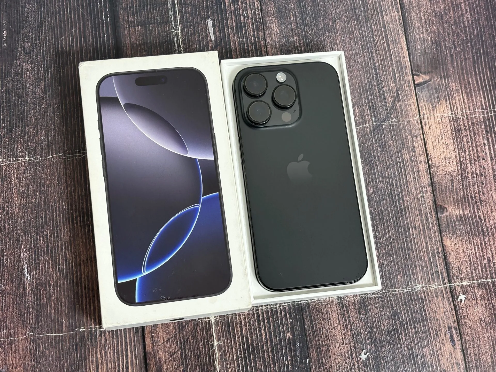iPhone 16 pro 128gb