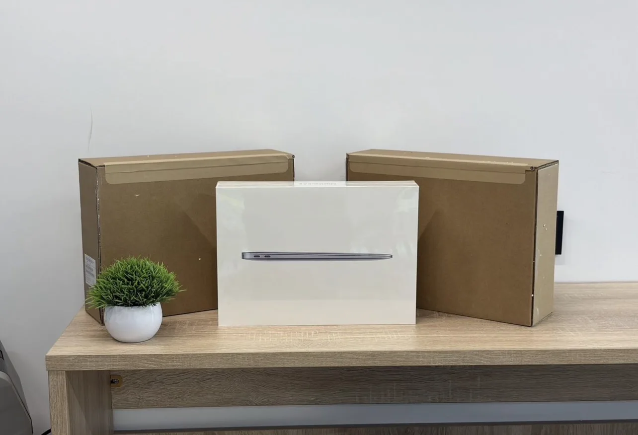 MacBook Air 13.3" M1 (2020) 8CPU+7GPU 256GB