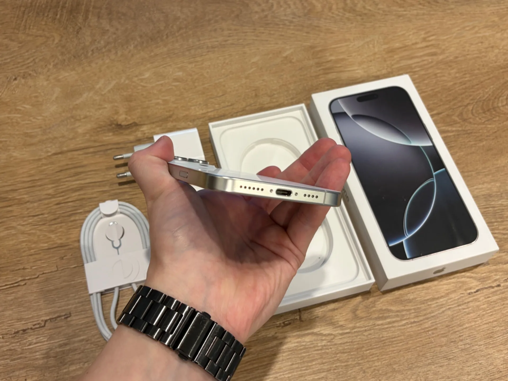 iPhone 16 Pro Max 512gb White Titanium