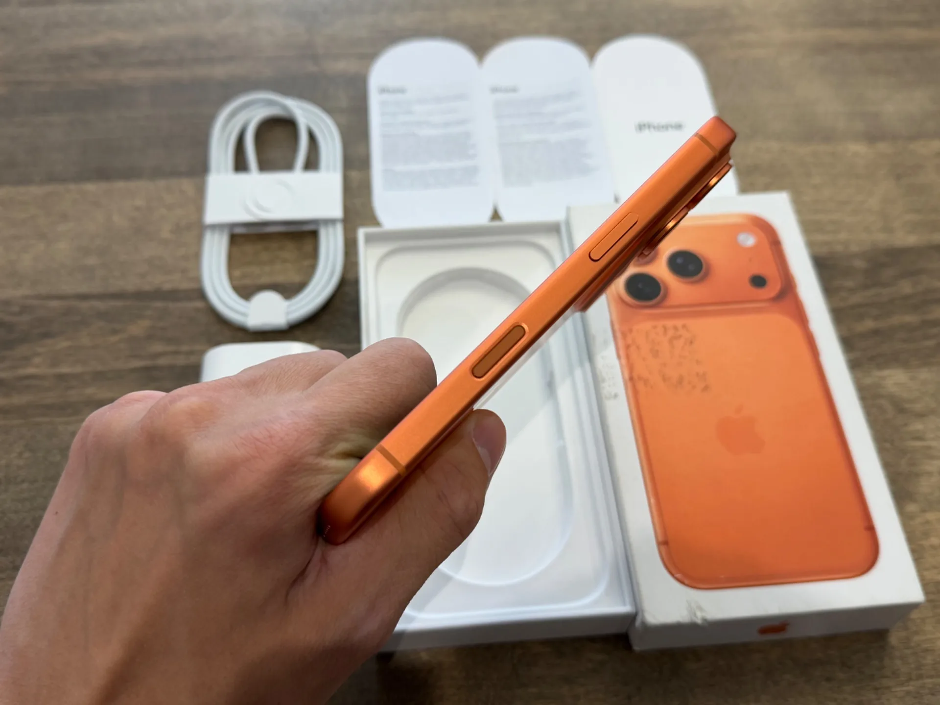 iPhone 17 Pro Comic Orange 512GB