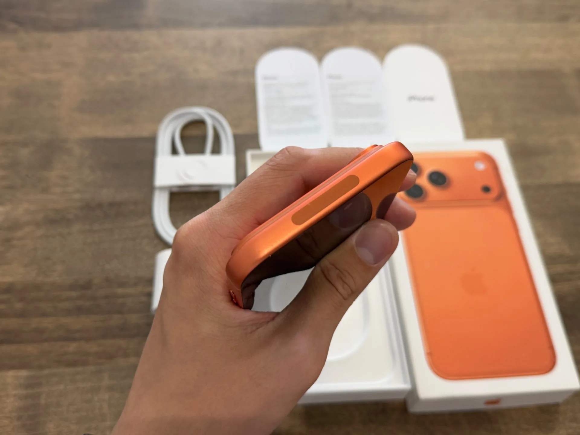 iPhone 17 Pro Max Comic Orange 256GB