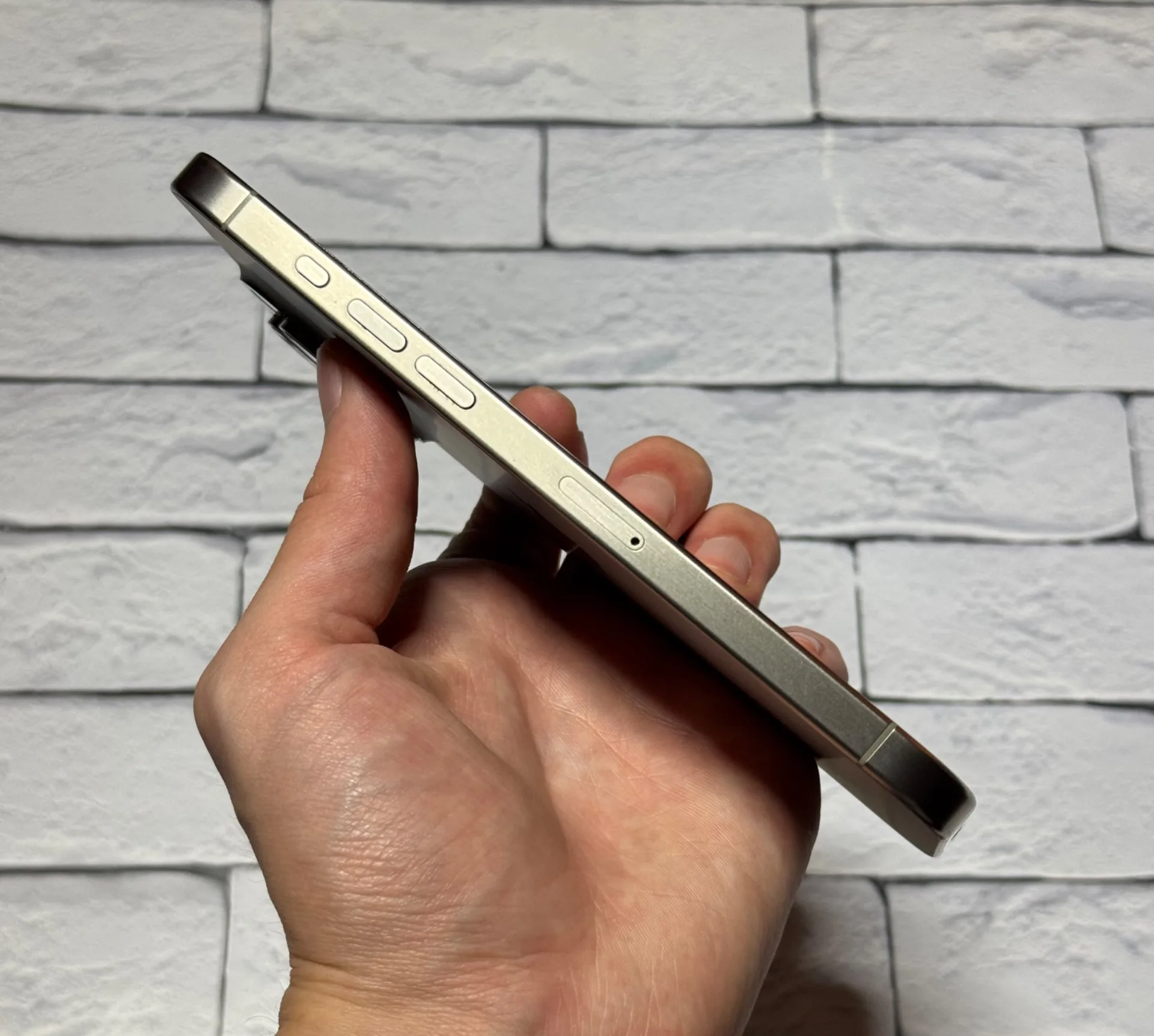 iPhone 15 Pro Max Natural Titanium