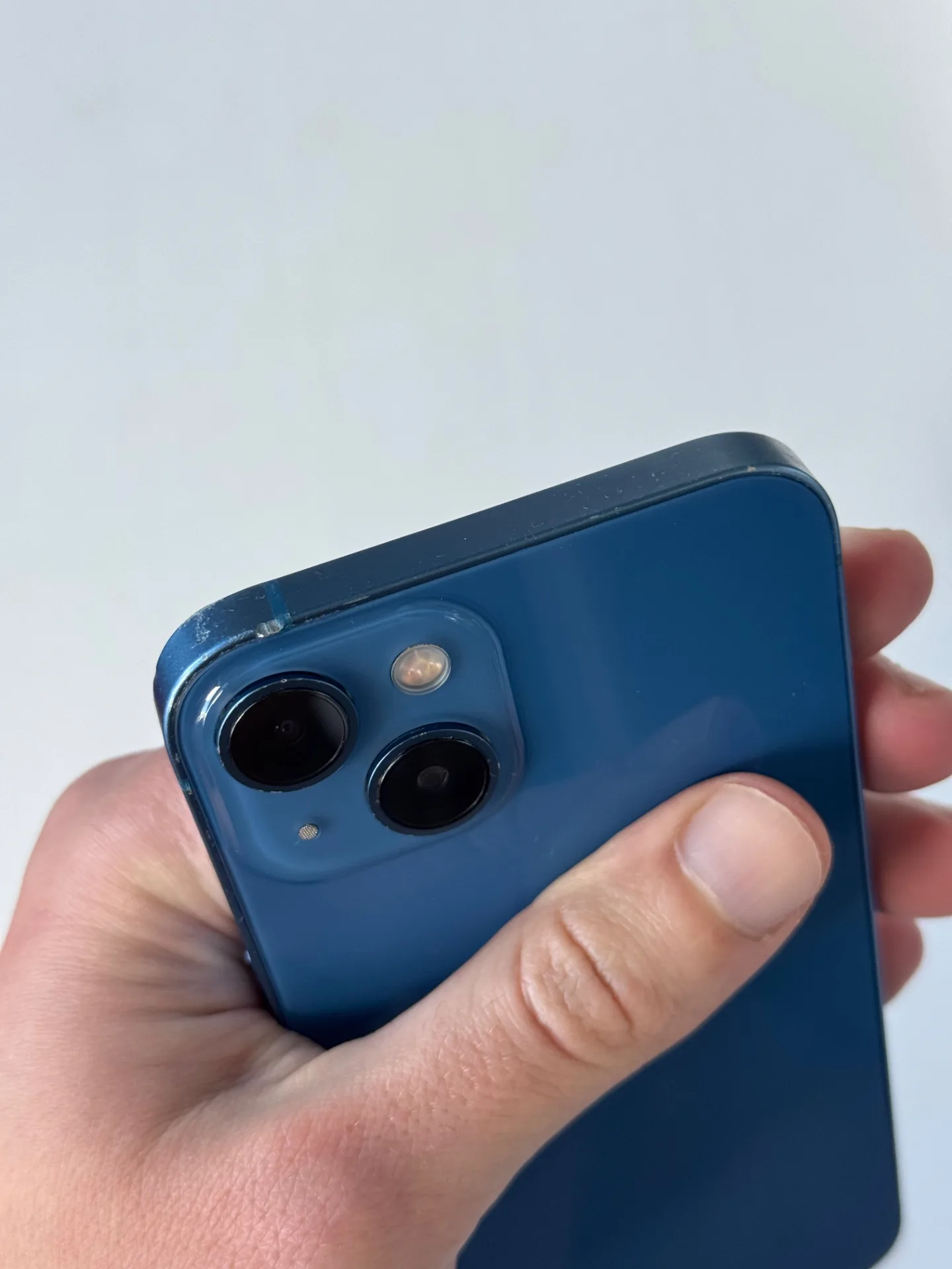 iPhone 13 512 гб синий.