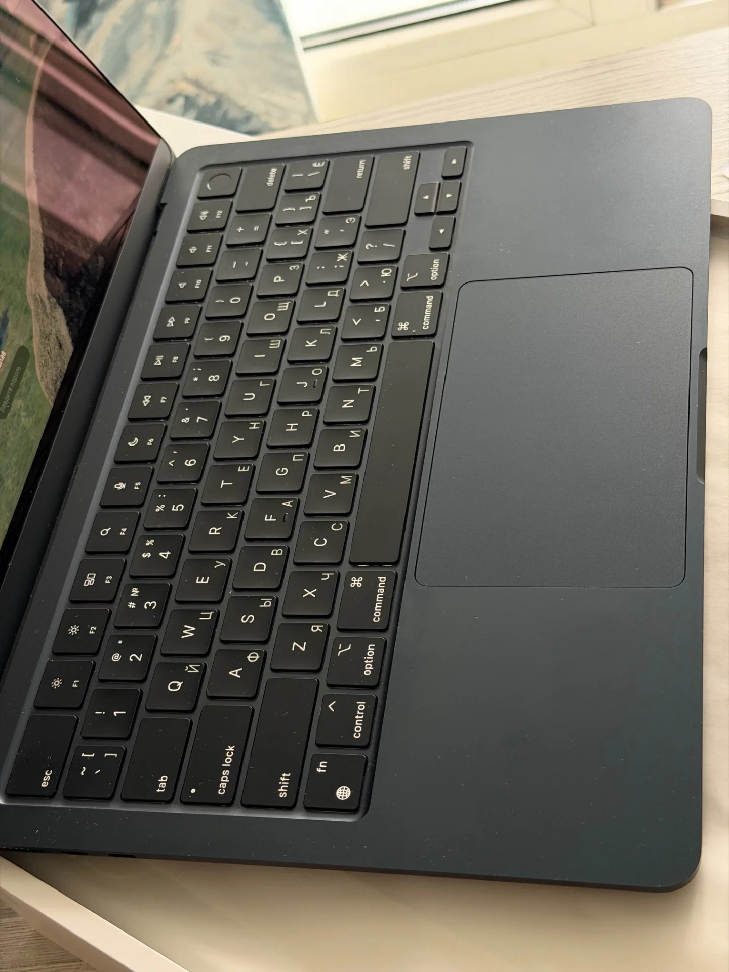 MacBook Air m3 8/256