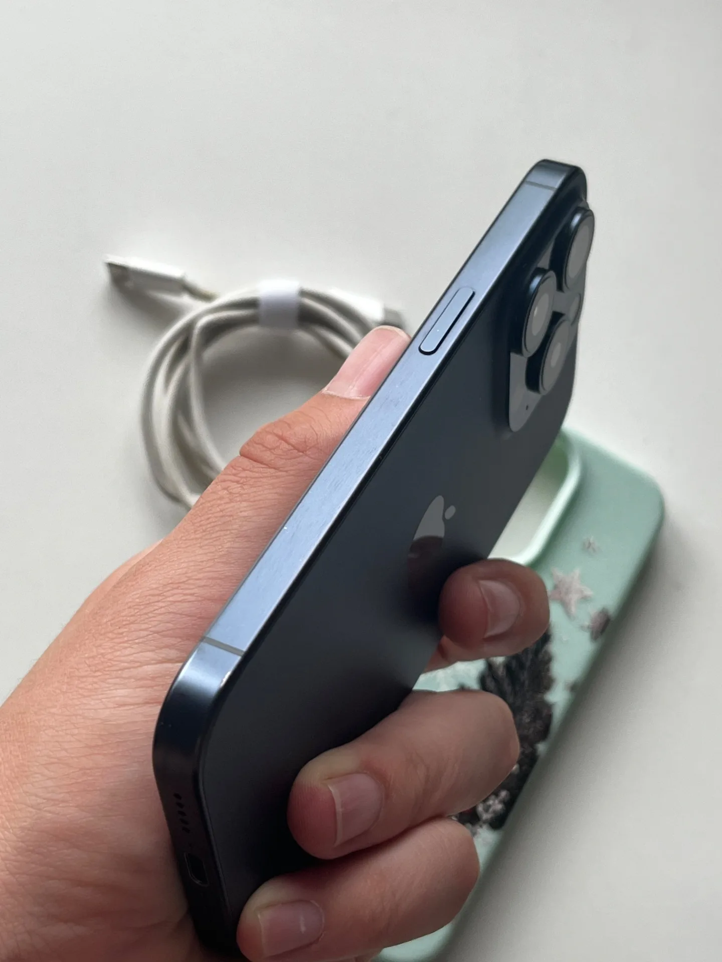 iPhone 15 pro 128gb