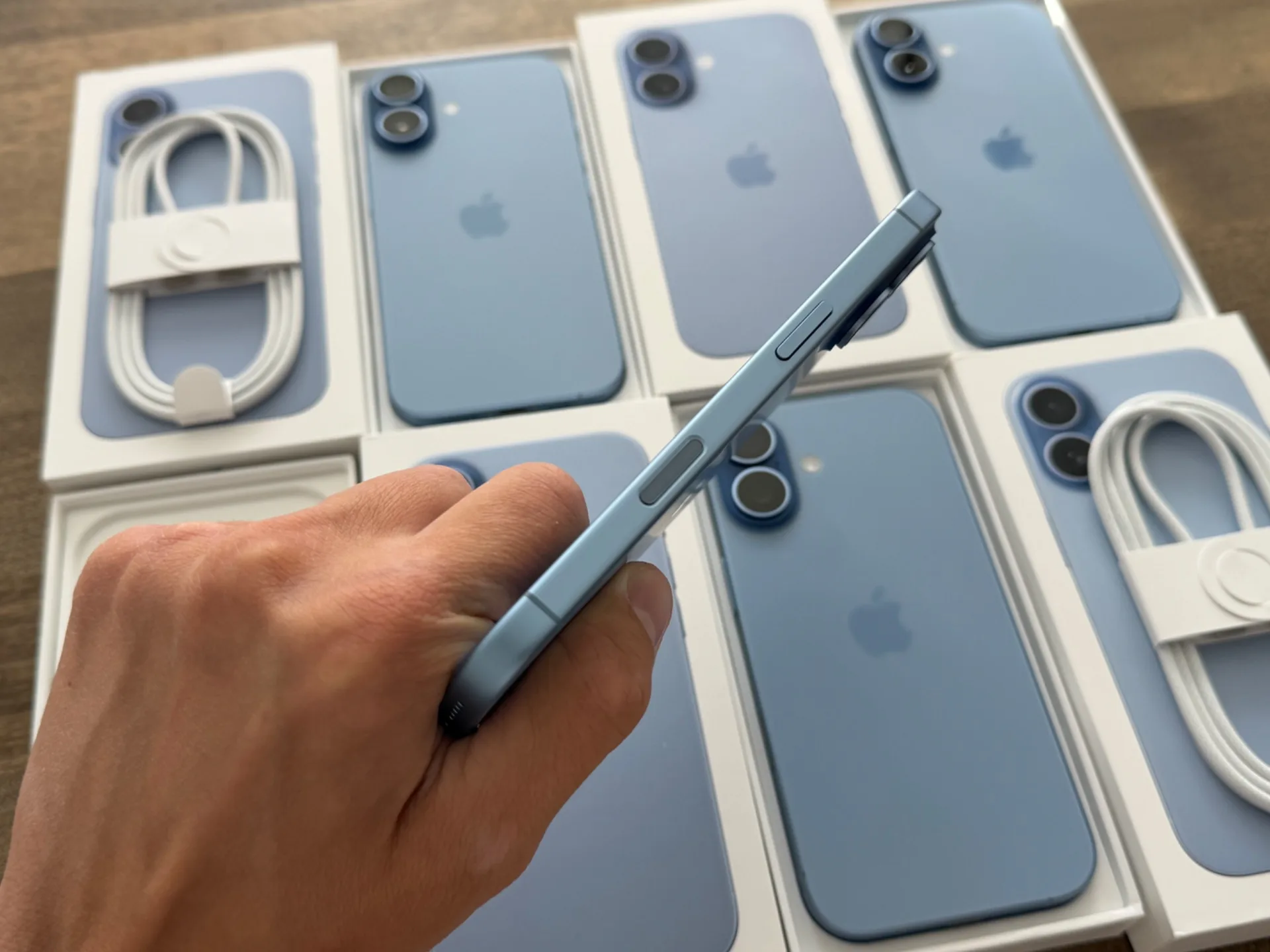 iPhone 17 Mist Blue 256GB