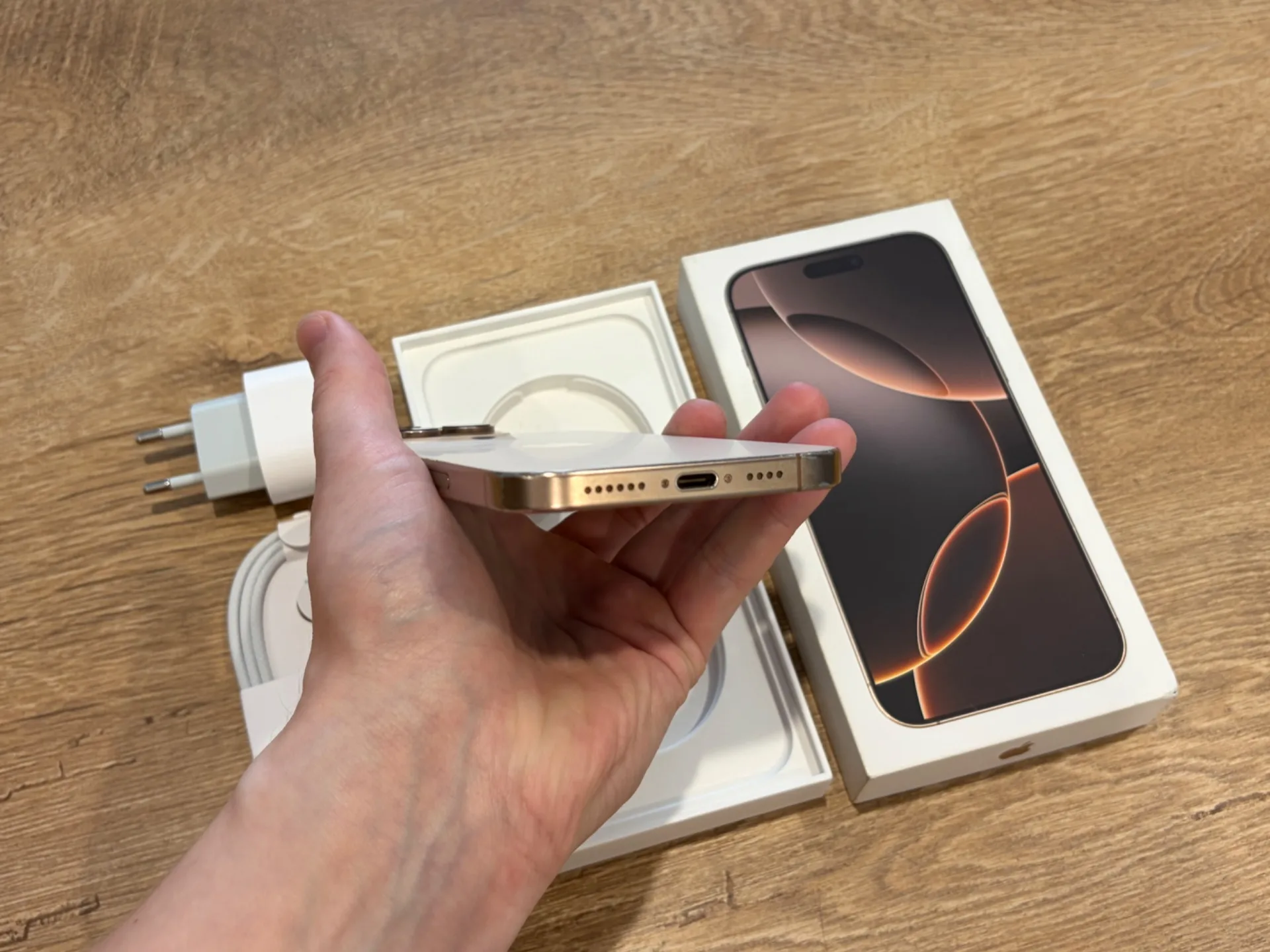 iPhone 16 Pro Max 512gb Desert Titanium