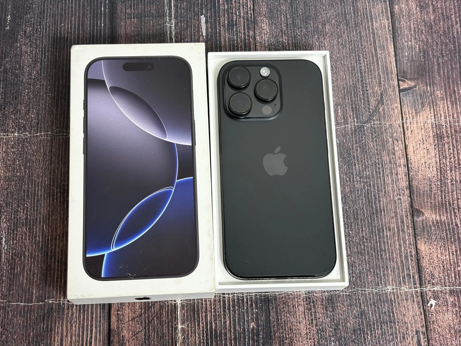 iPhone 16 pro 128gb