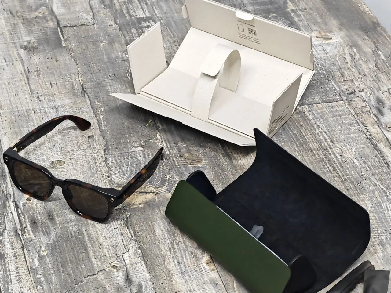 Meta - Fury Green Lenses - Mahogany