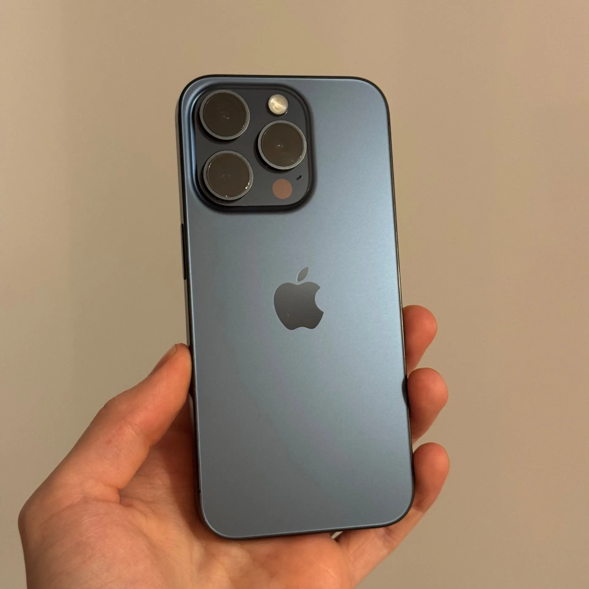 iPhone 15 Pro 128gb Blue