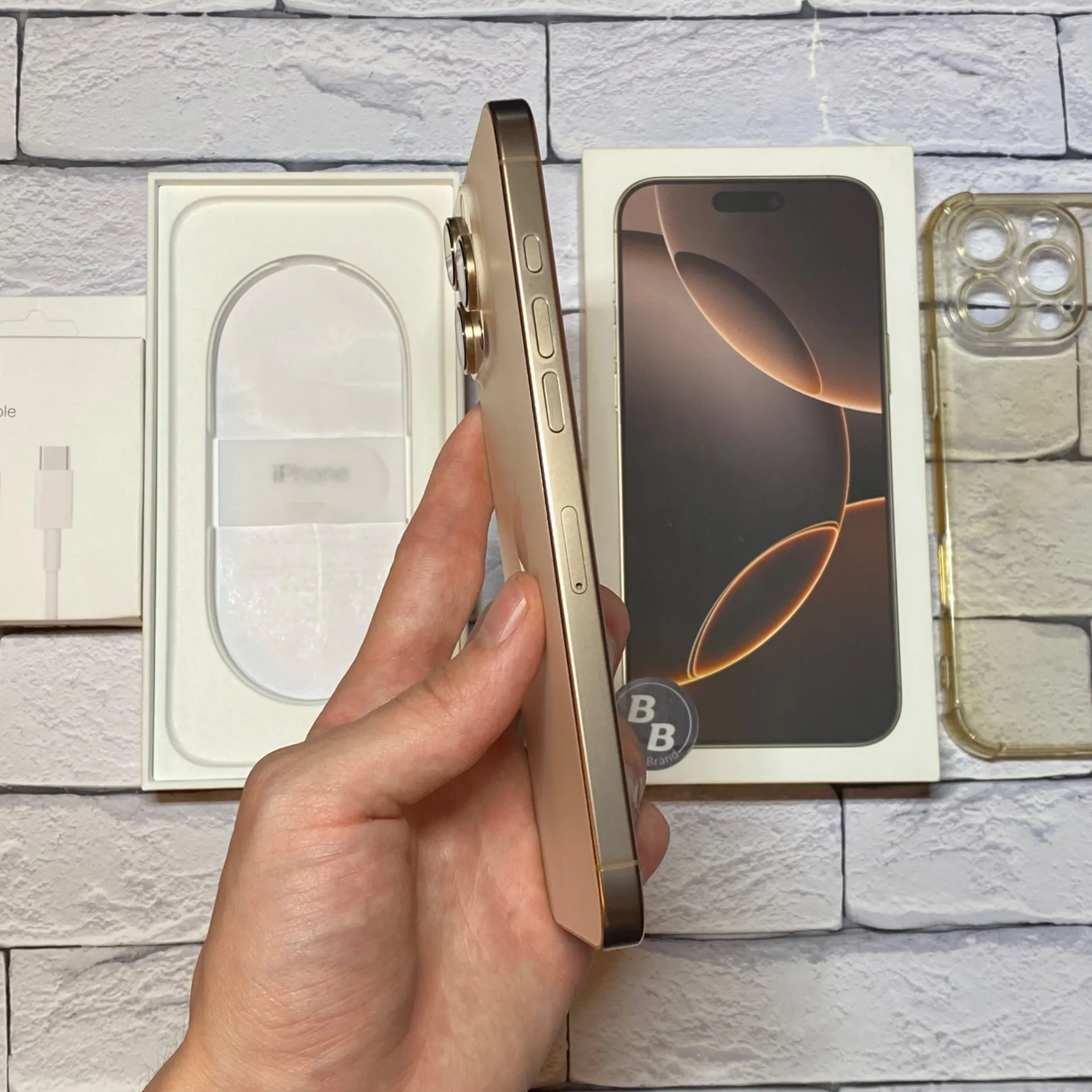 iPhone 16 Pro Max 256gb Desert Titanium