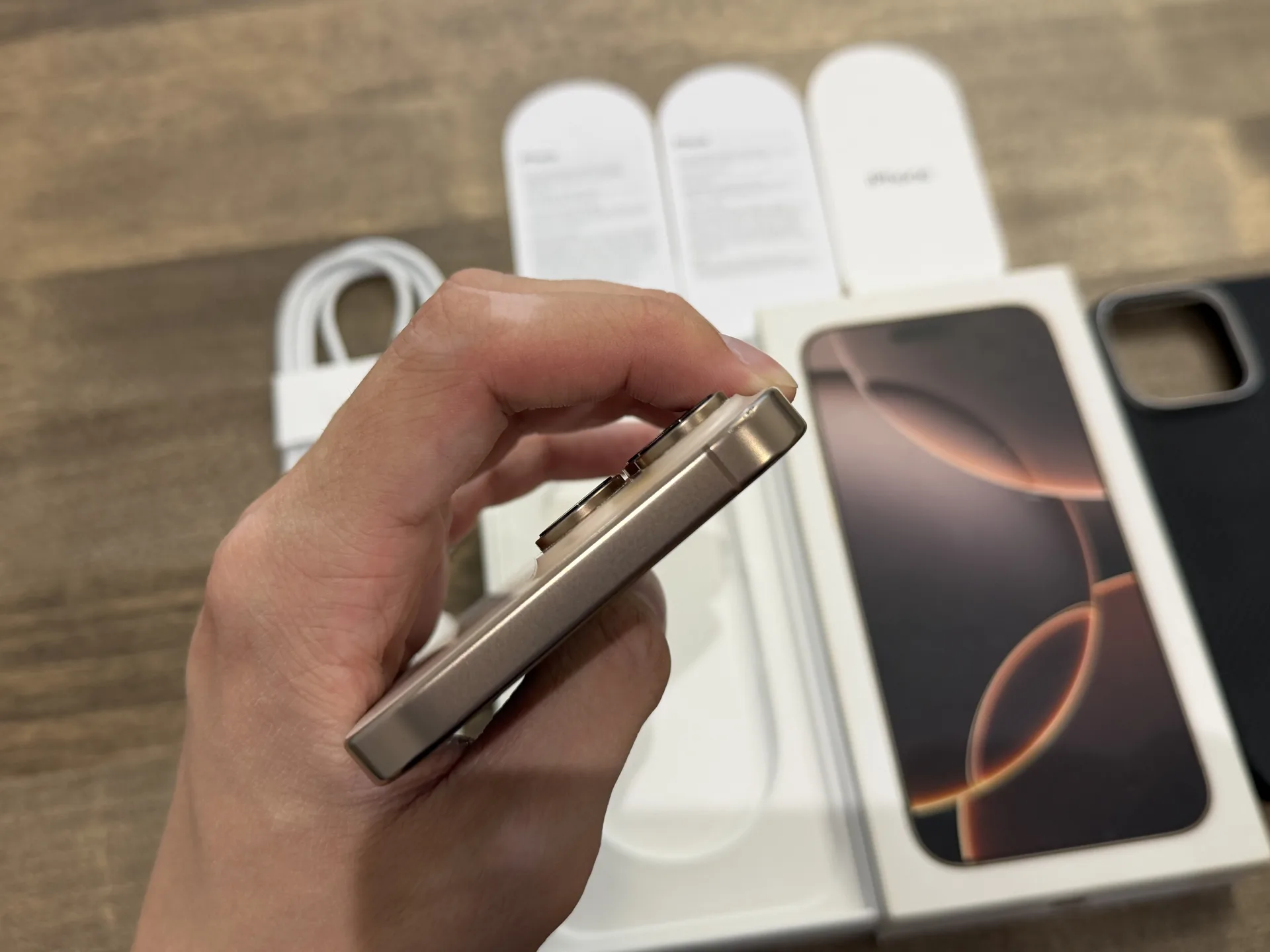 iPhone 16 Pro Max Desert Titanium 256GB