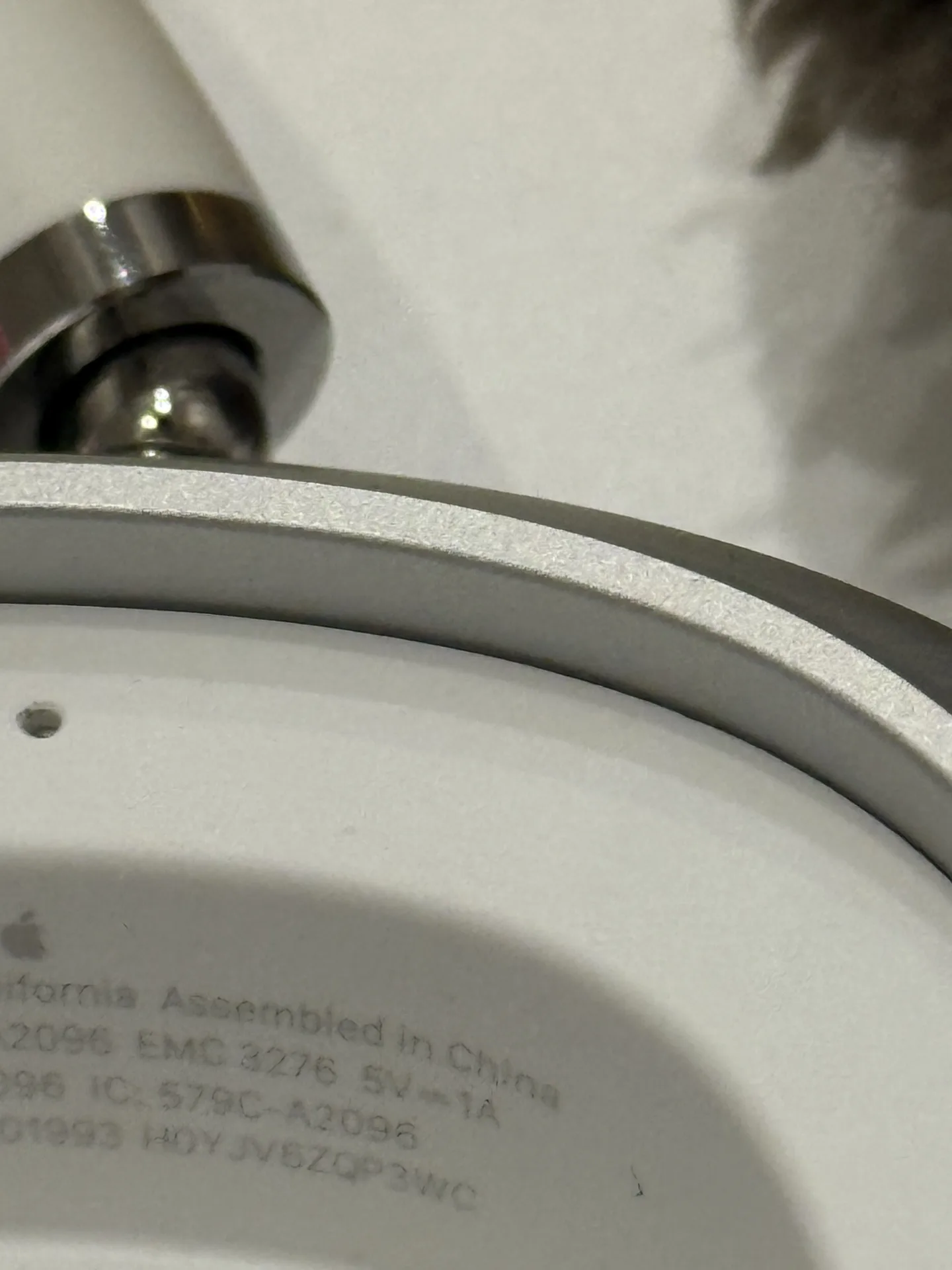 AirPods Max Silver Lightning