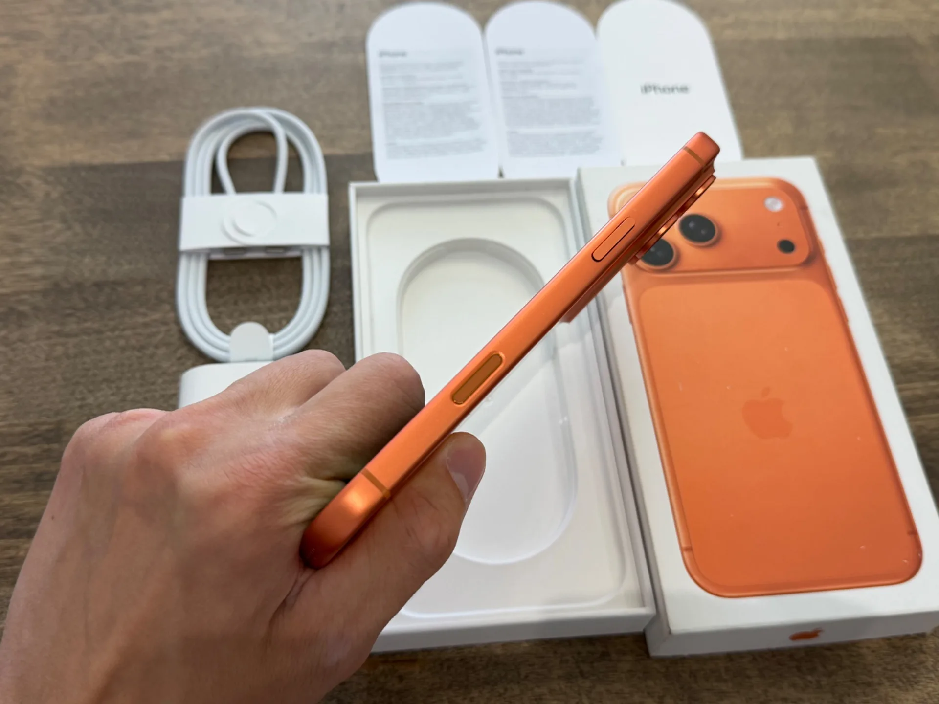 iPhone 17 Pro Max Comic Orange 256GB