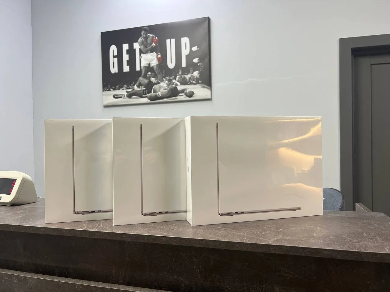 MacBook Air M2 8/256GB