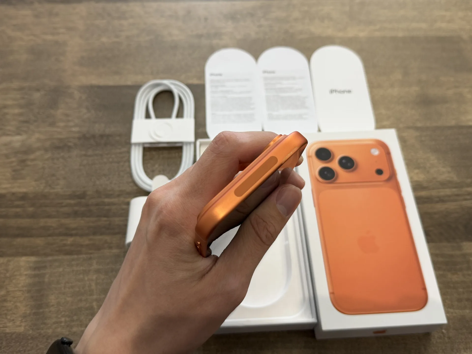 iPhone 17 Pro Comic Orange 256GB