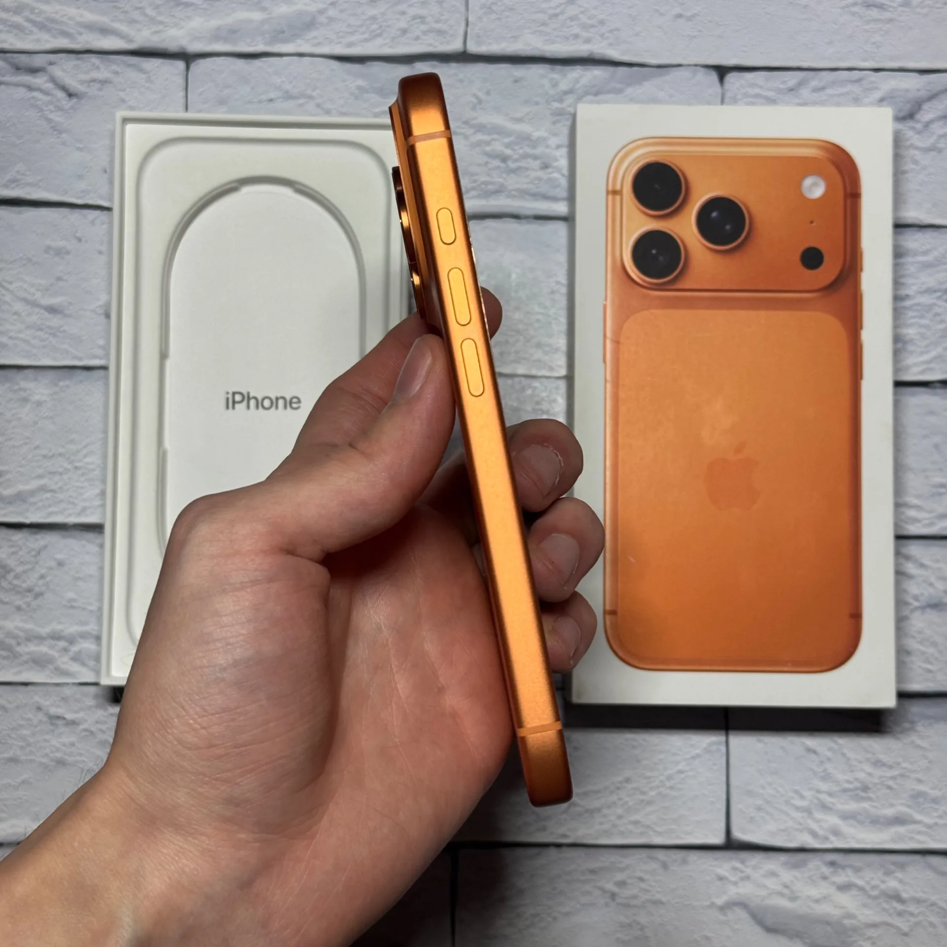 iPhone 17 Pro 512gb Cosmic Orange