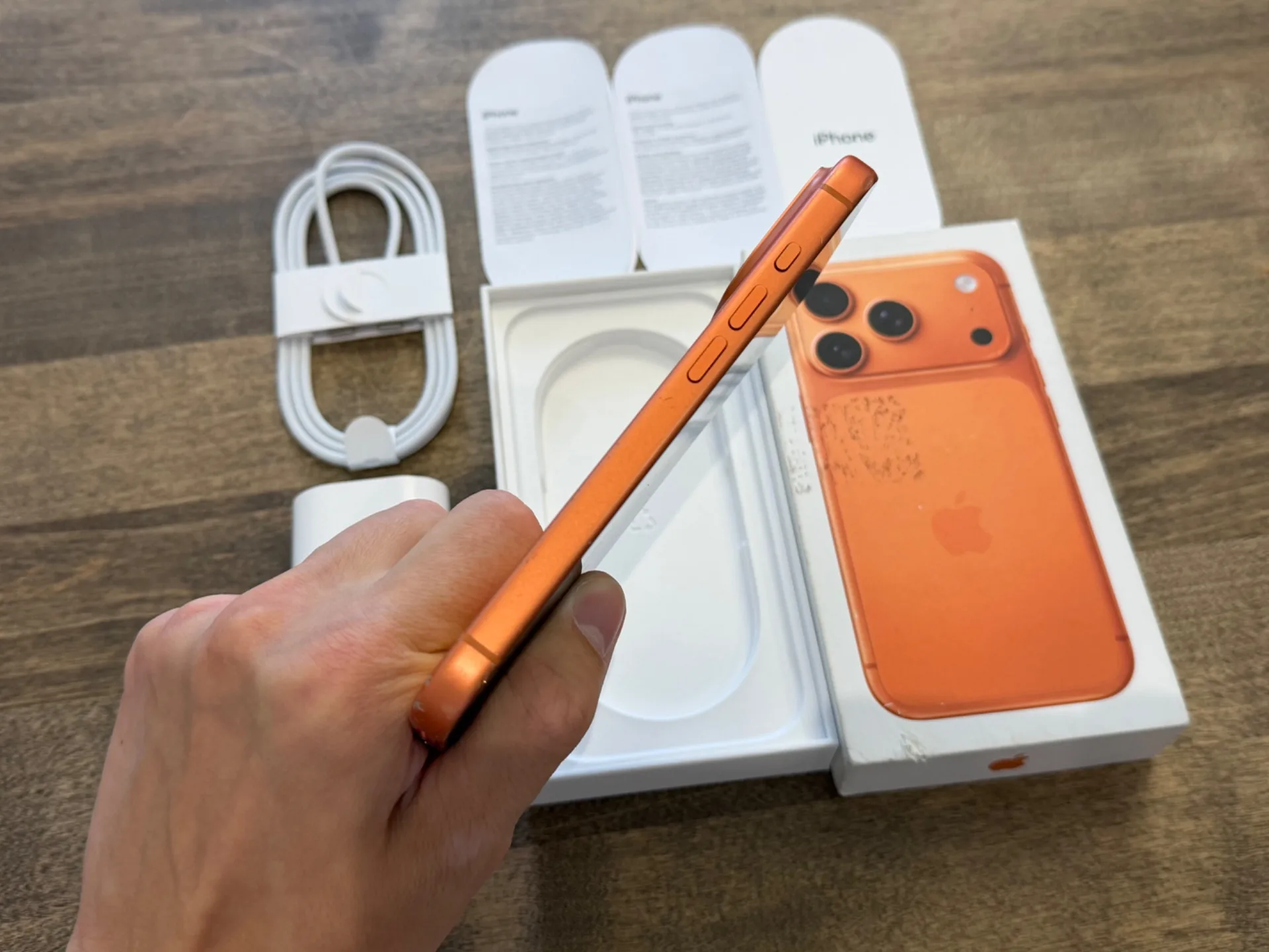 iPhone 17 Pro Cosmic Orange 256GB