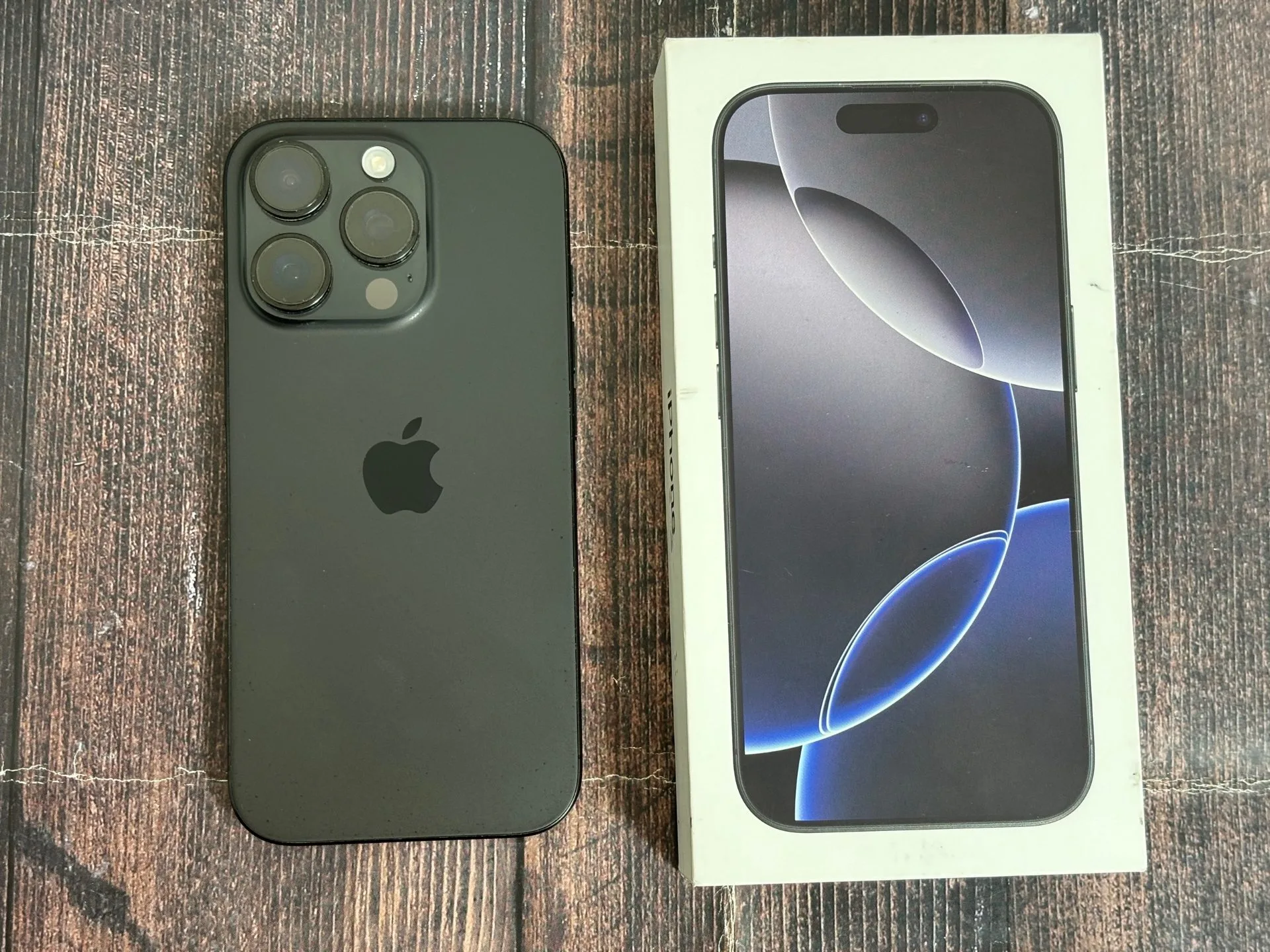 iPhone 16 pro 256gb