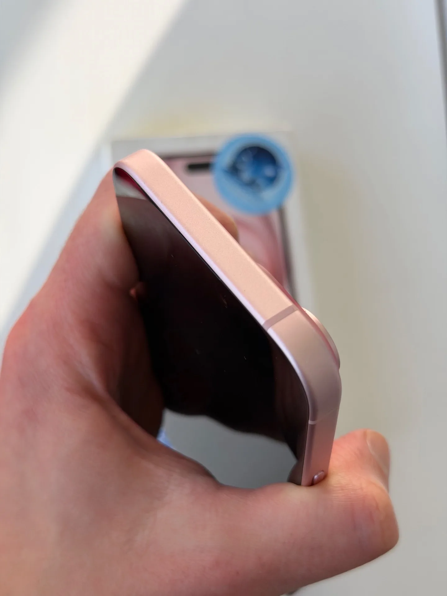 iPhone 15 128 розовый.
