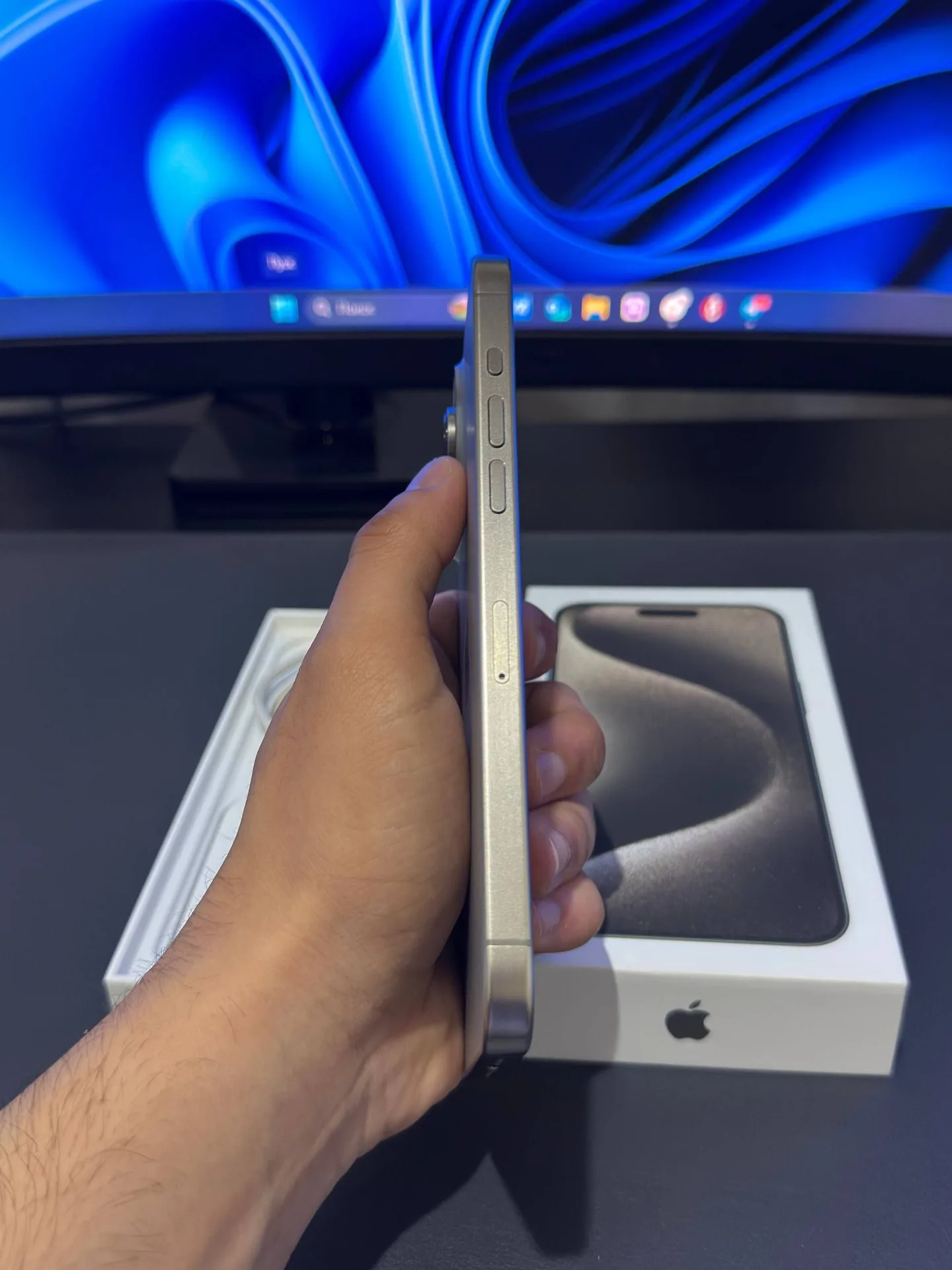 iPhone 15 Pro Max 256GB