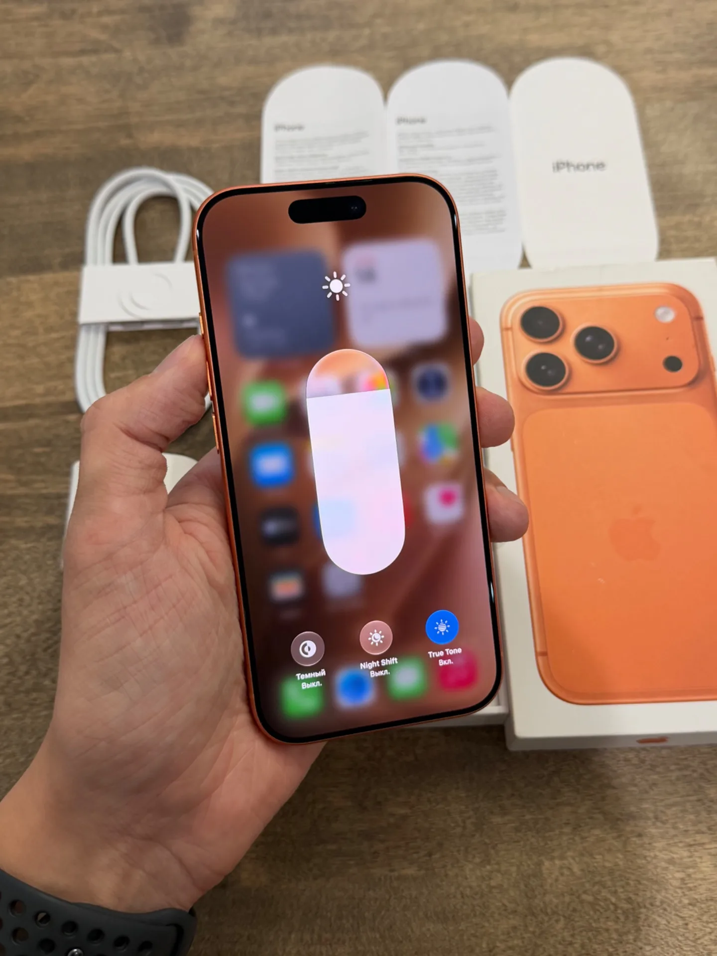 iPhone 17 Pro Comic Orange 256GB