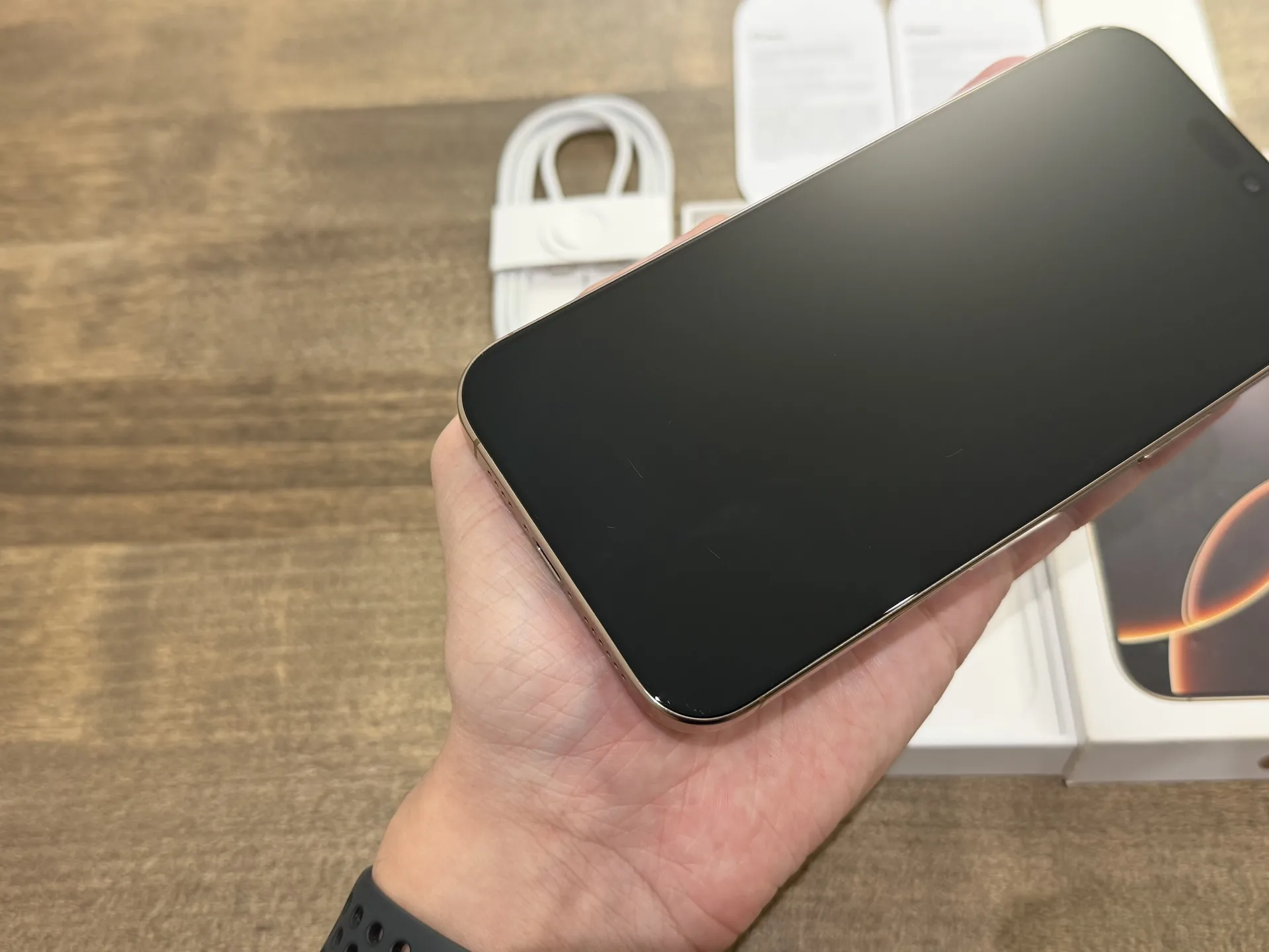 iPhone 16 Pro Max Desert Titanium 256GB