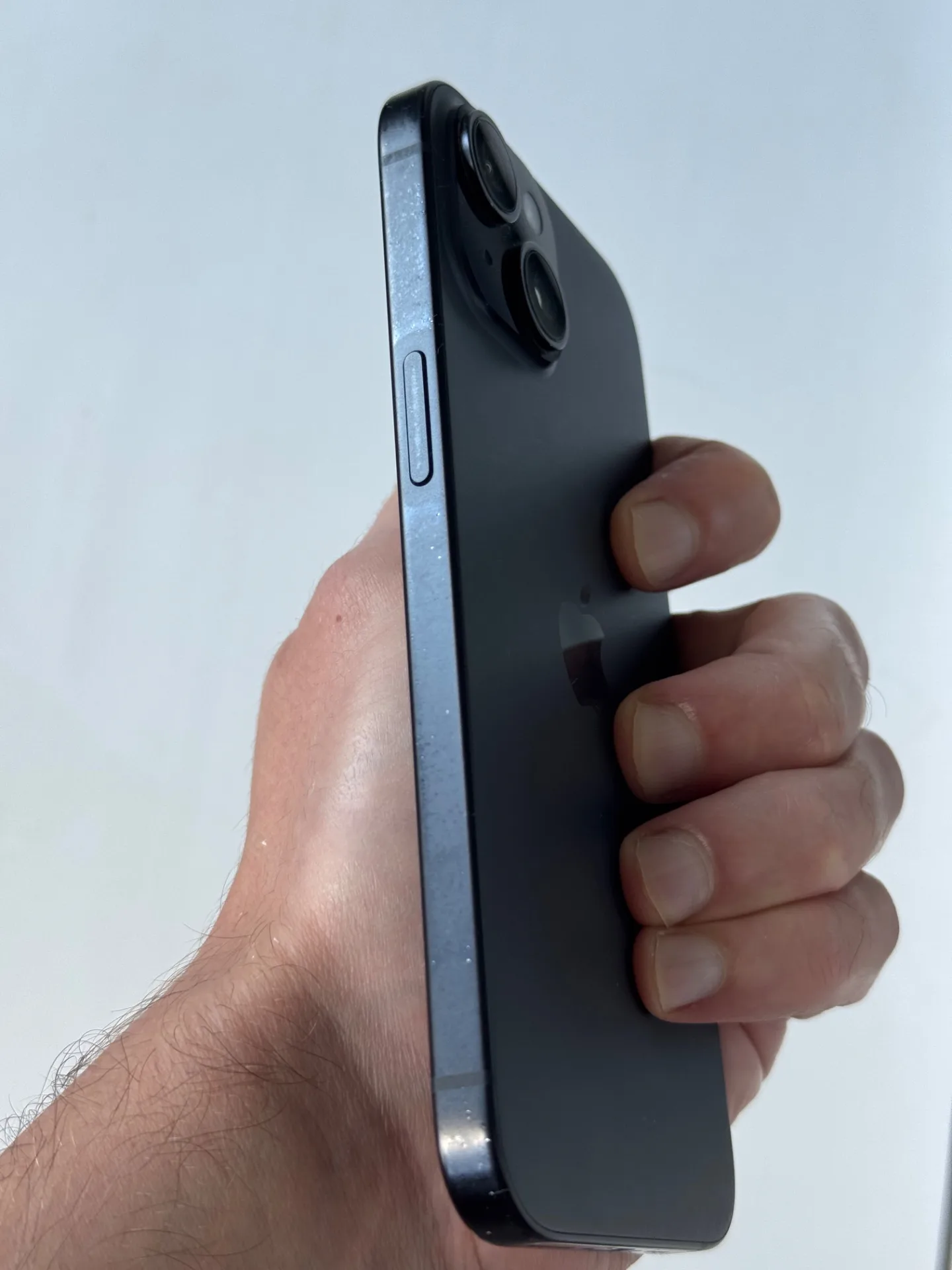 iPhone 15 128 черный