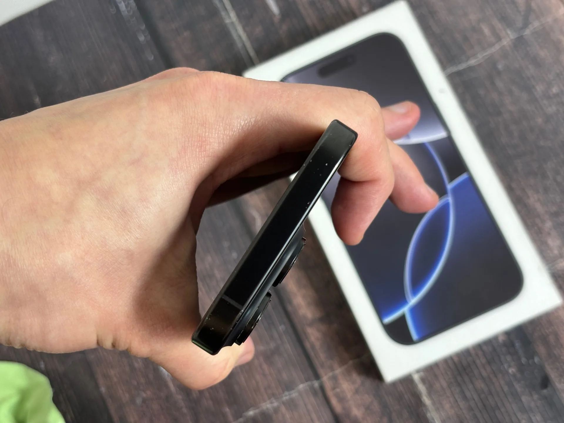 iPhone 16 pro 256gb