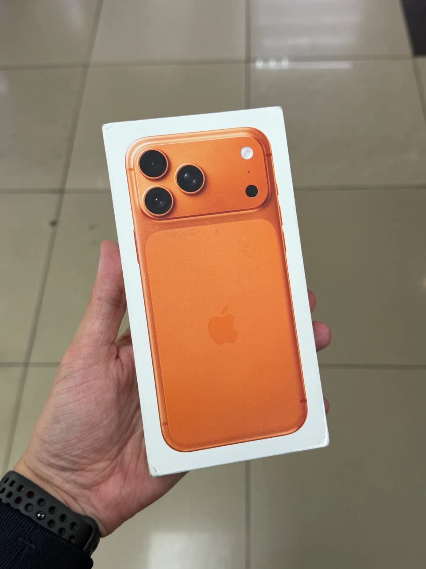 iPhone 17 Pro Max Comic Orange 256GB