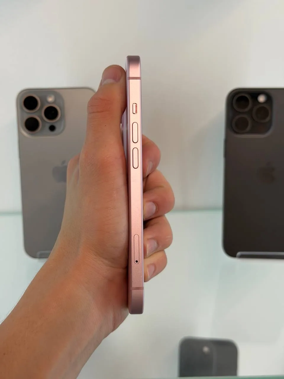 iPhone 15 128Gb Pink