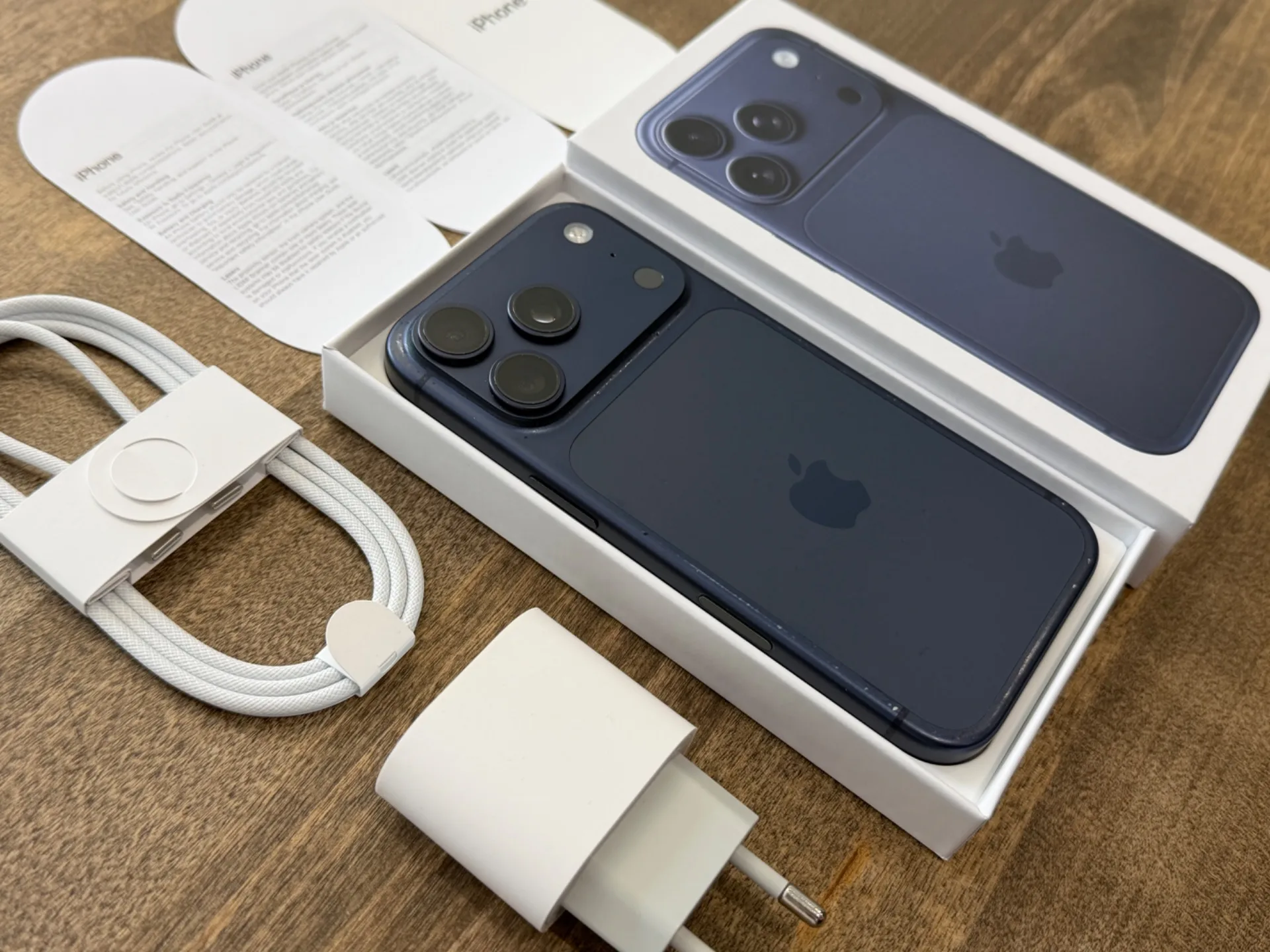 iPhone 17 Pro Blue 256GB